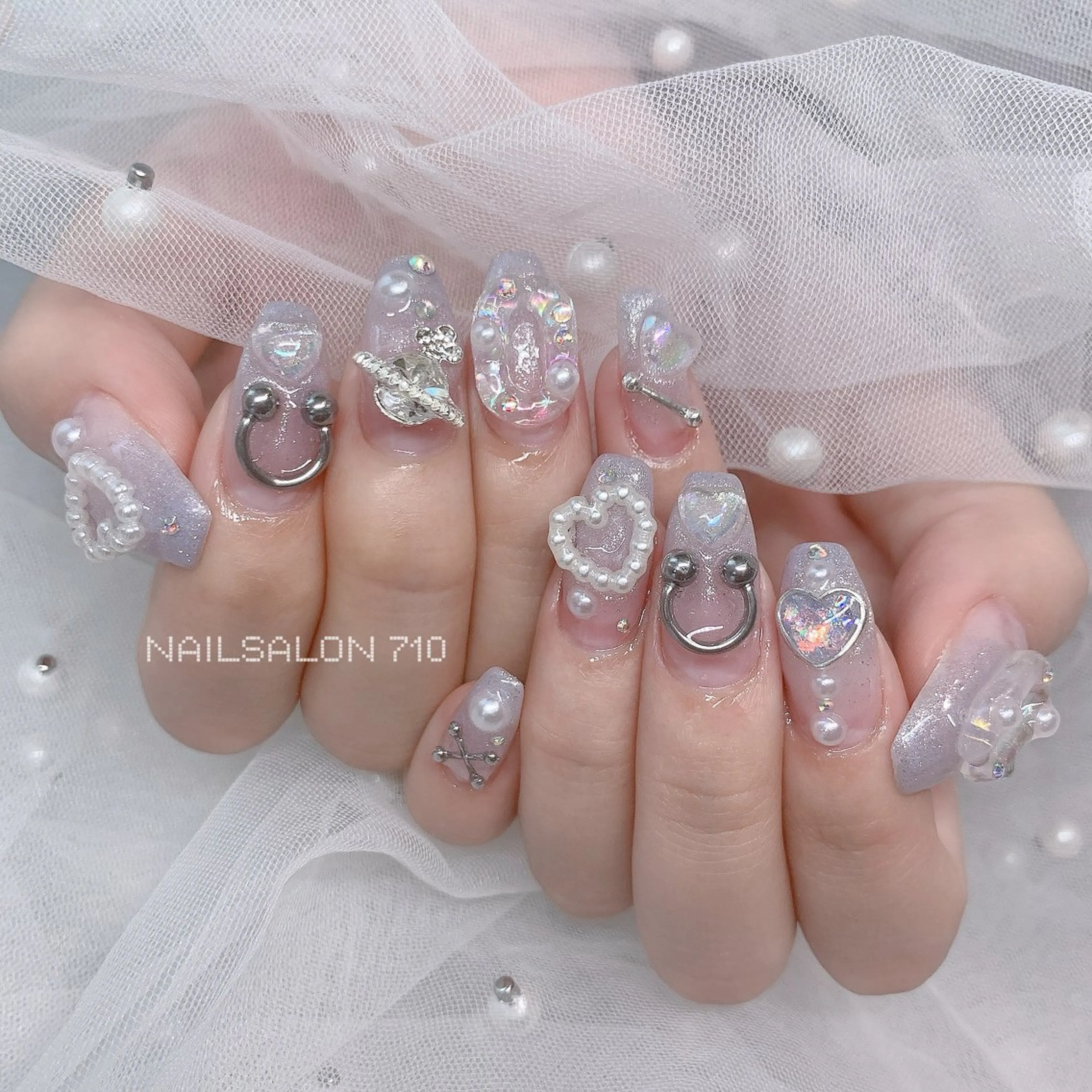 ネイル ハンドネイル フットネイル ナナイチゼロ I.Naoのネイルデザイン