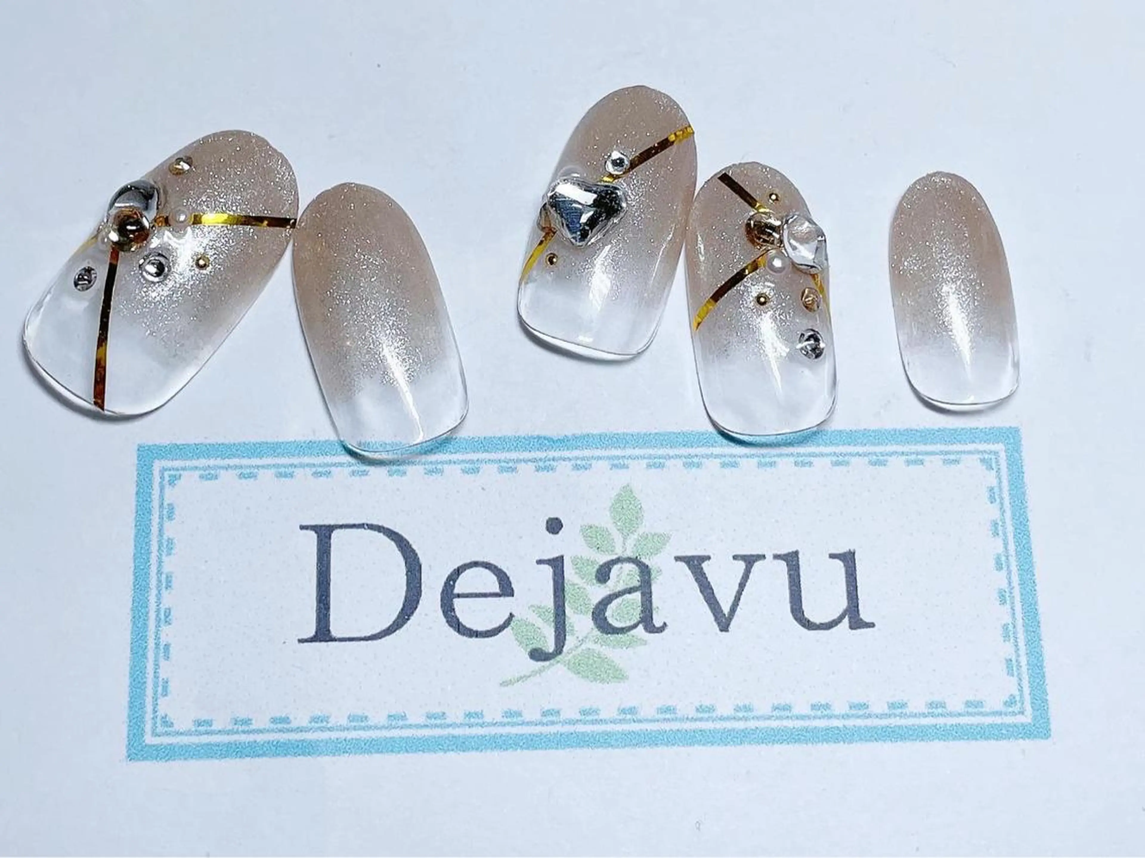 ネイル アートネイル フレンチネイル グラデーション ワンカラーネイル 夏ネイル ハンドネイル Dejavu所属・Nail salon Dejavu 🌿のネイルデザイン