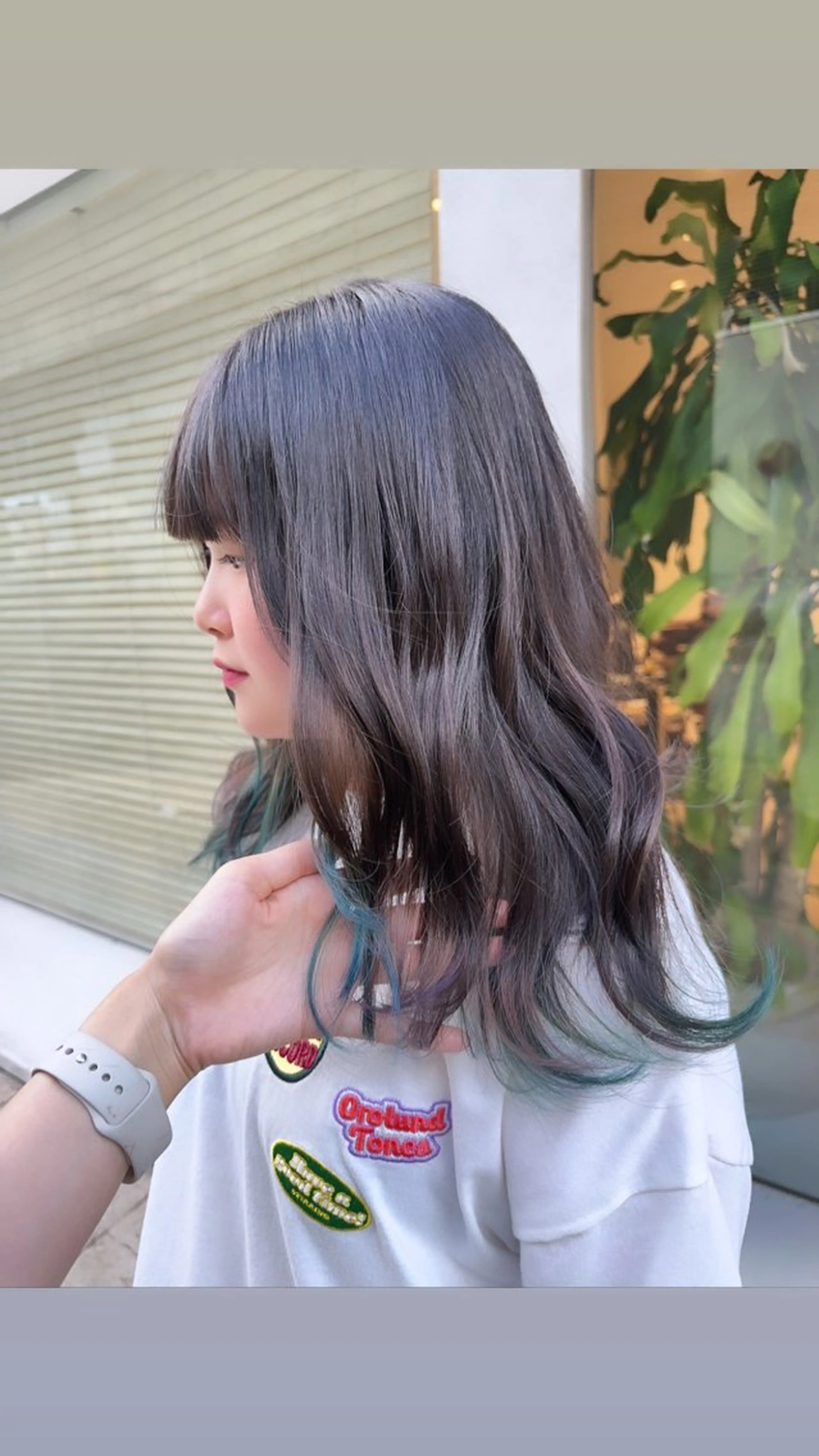 セミロング カラー octo所属・梅澤 杏菜のヘアスタイル