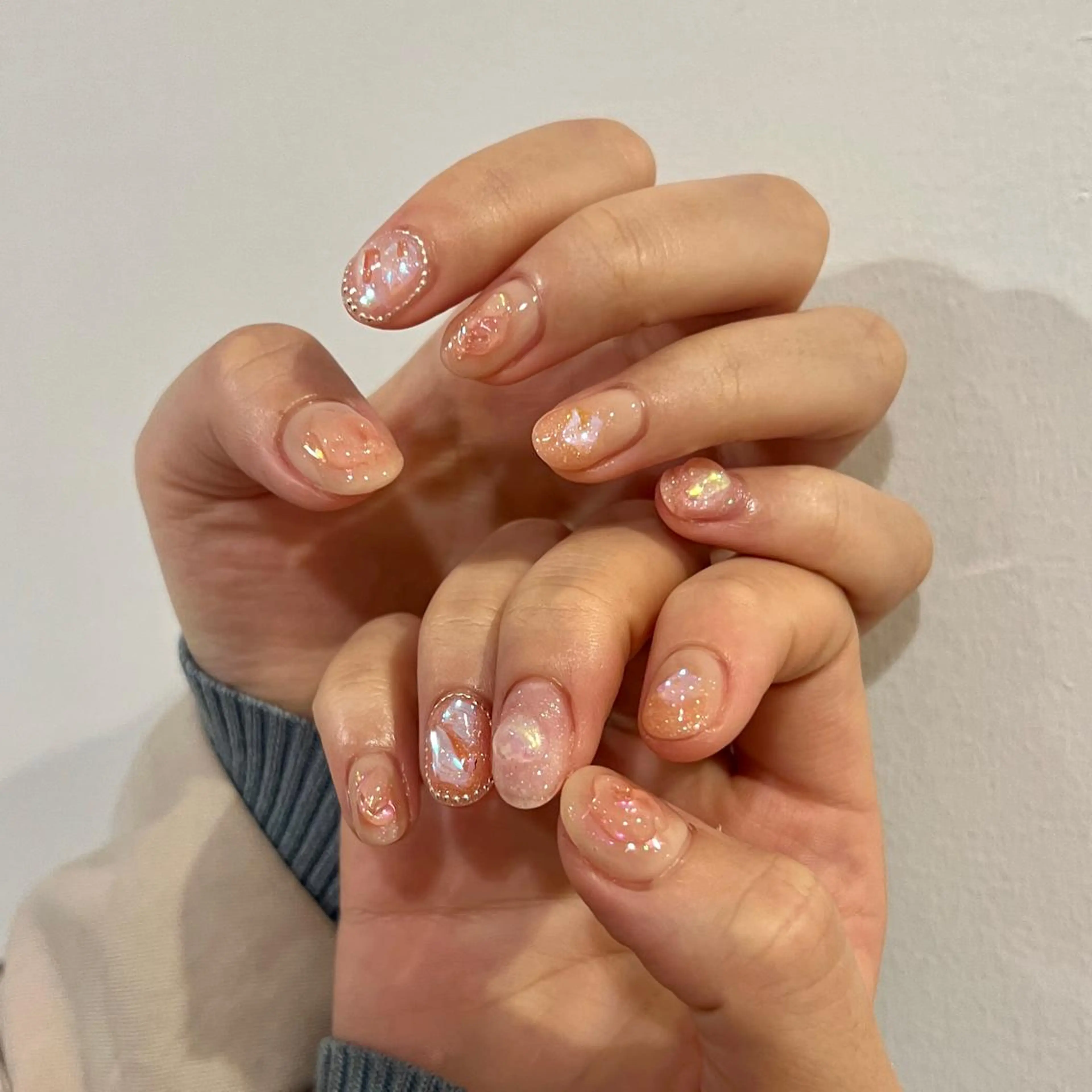 ネイル チークネイル 韓国ネイル ラメ(グリッター) ミラーネイル 持ち込み REHTOF |朝7時Open☀️のネイルデザイン