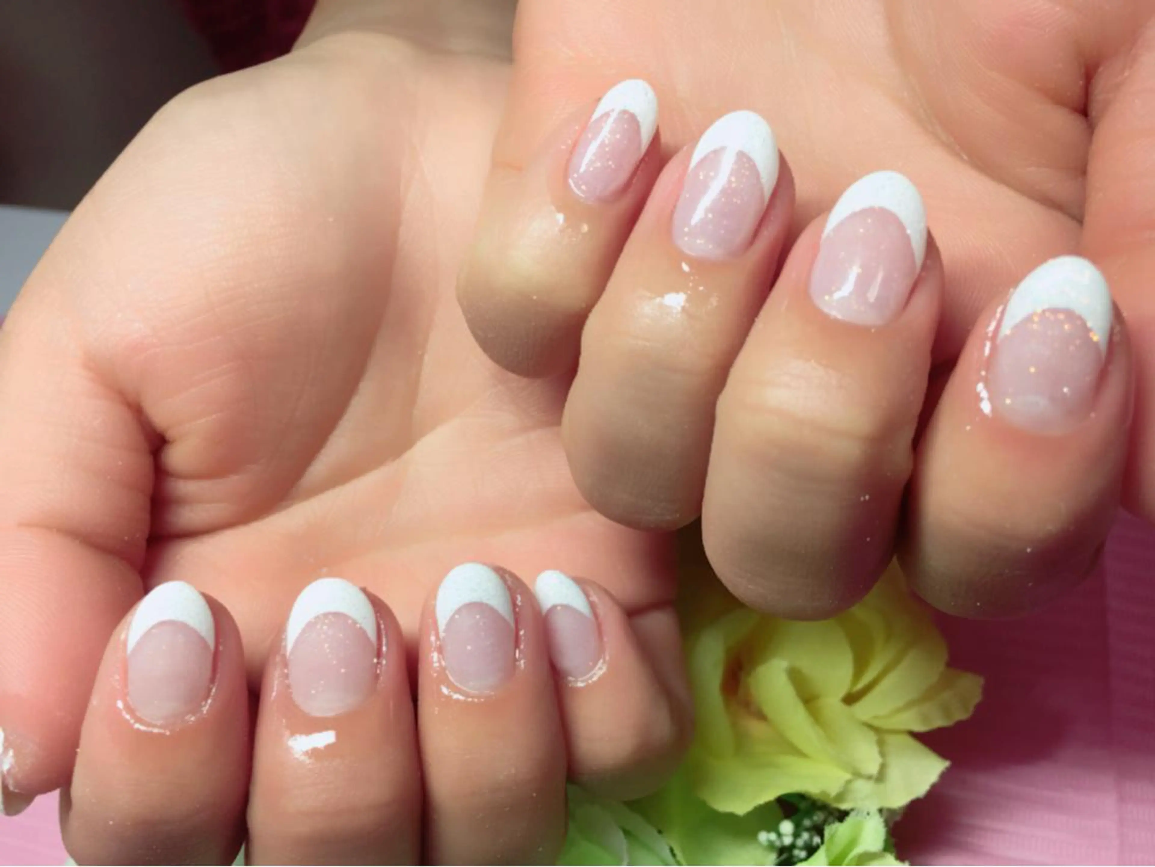 ネイル フレンチネイル ラメ(グリッター) ハンドネイル Beauty Salon  Luna所属・Beauty Salon Lunaのエステ・リラクイメージ