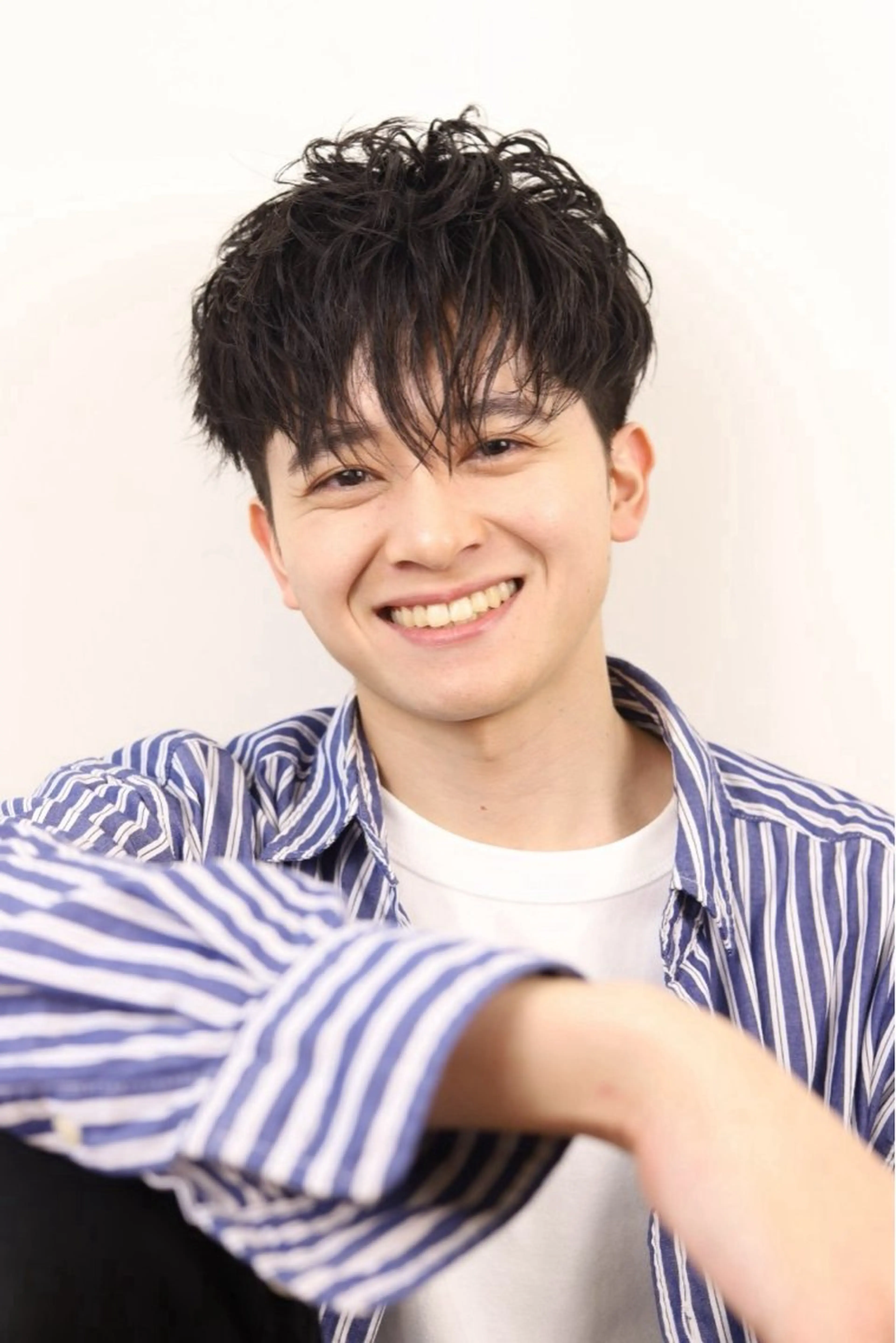 メンズ 毛流れフェザー スタイル🔹竹内凌のヘアスタイル