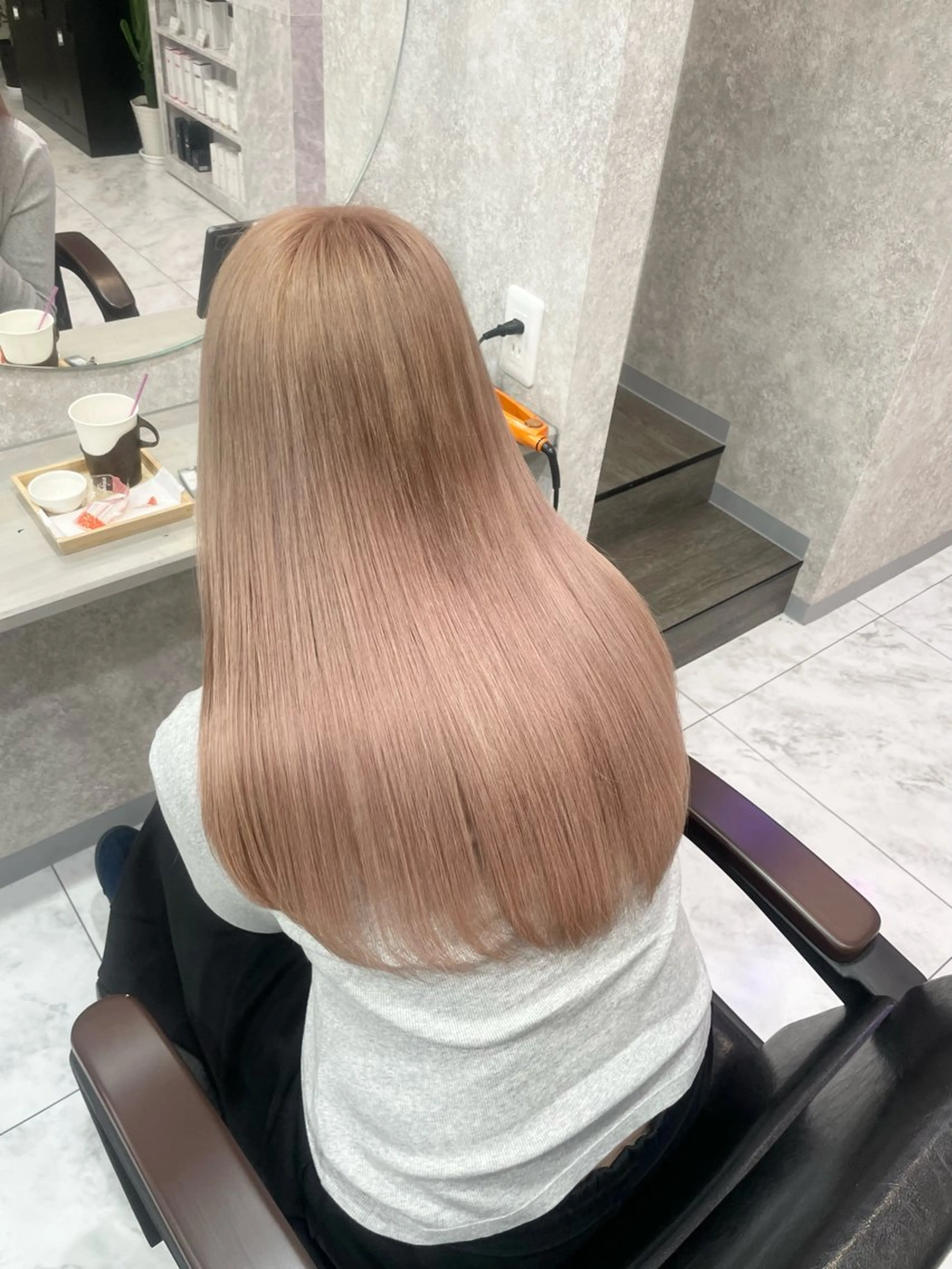 ロング 🦋ハイトーン🦋 石山 希理🦋のヘアスタイル