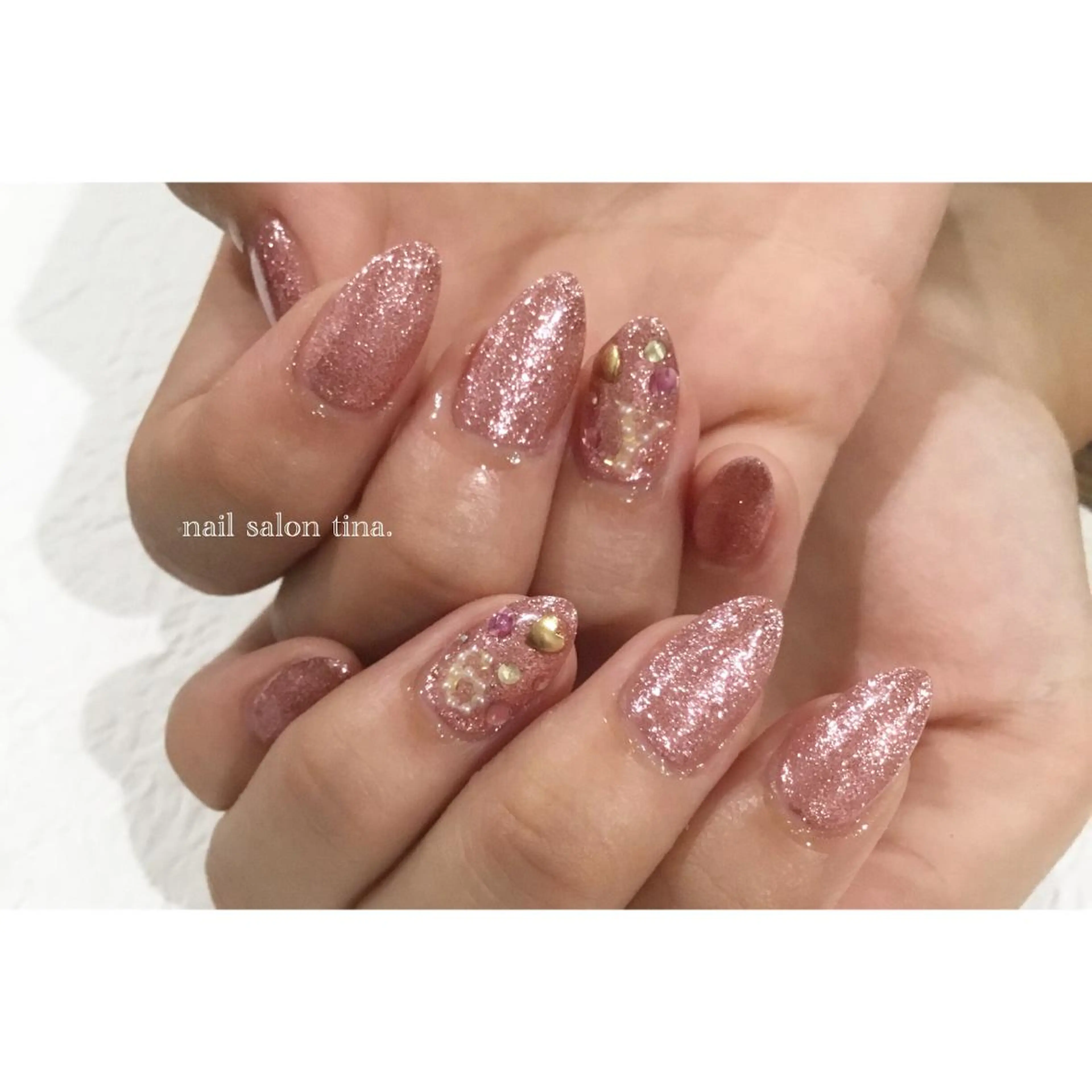 ネイル nail salon tina.所属・中山 はづきのネイルデザイン