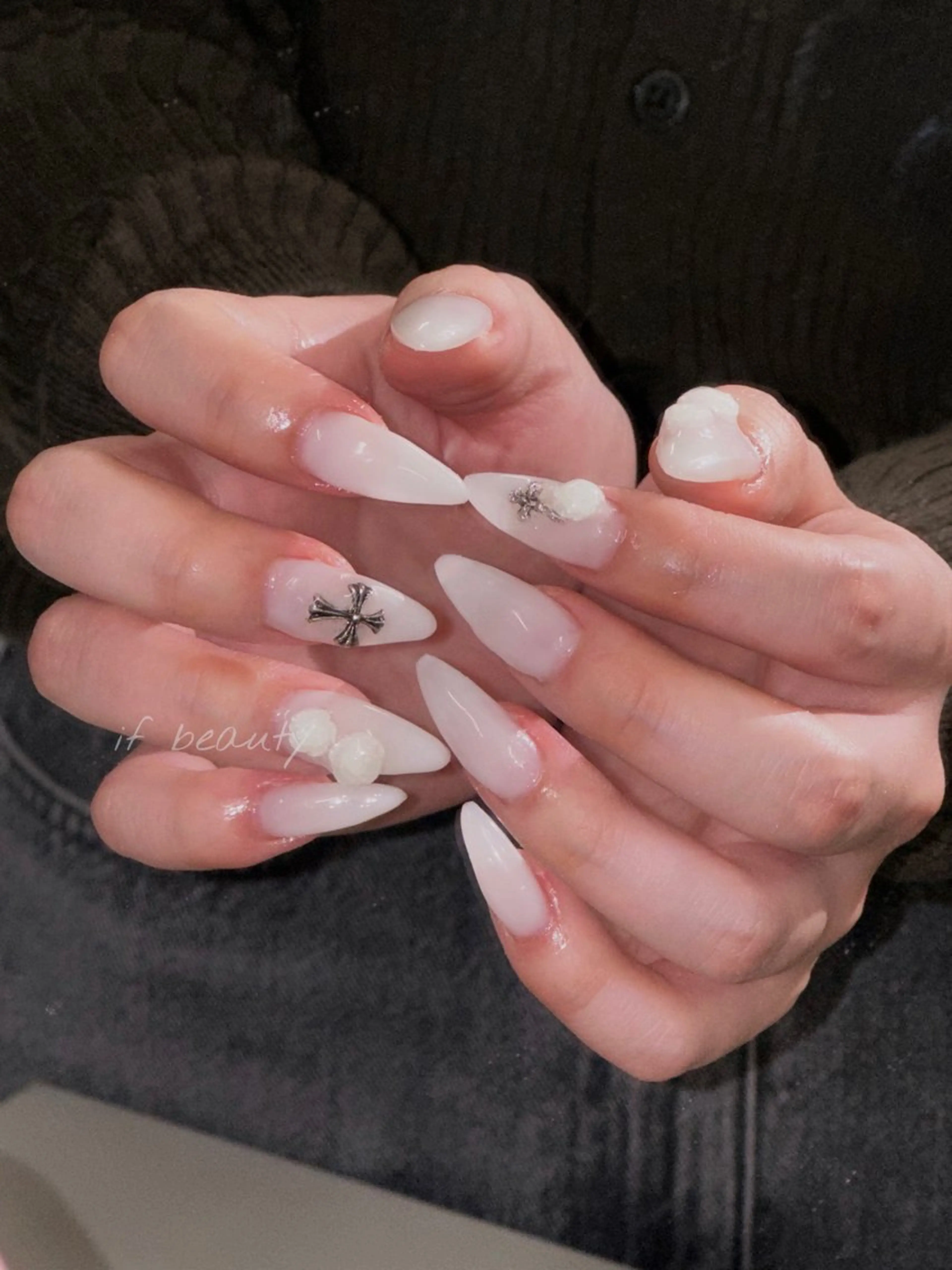 パーツ1つプレゼントします！🎁ワンカラー300種類/長さ出し10本まで！の写真