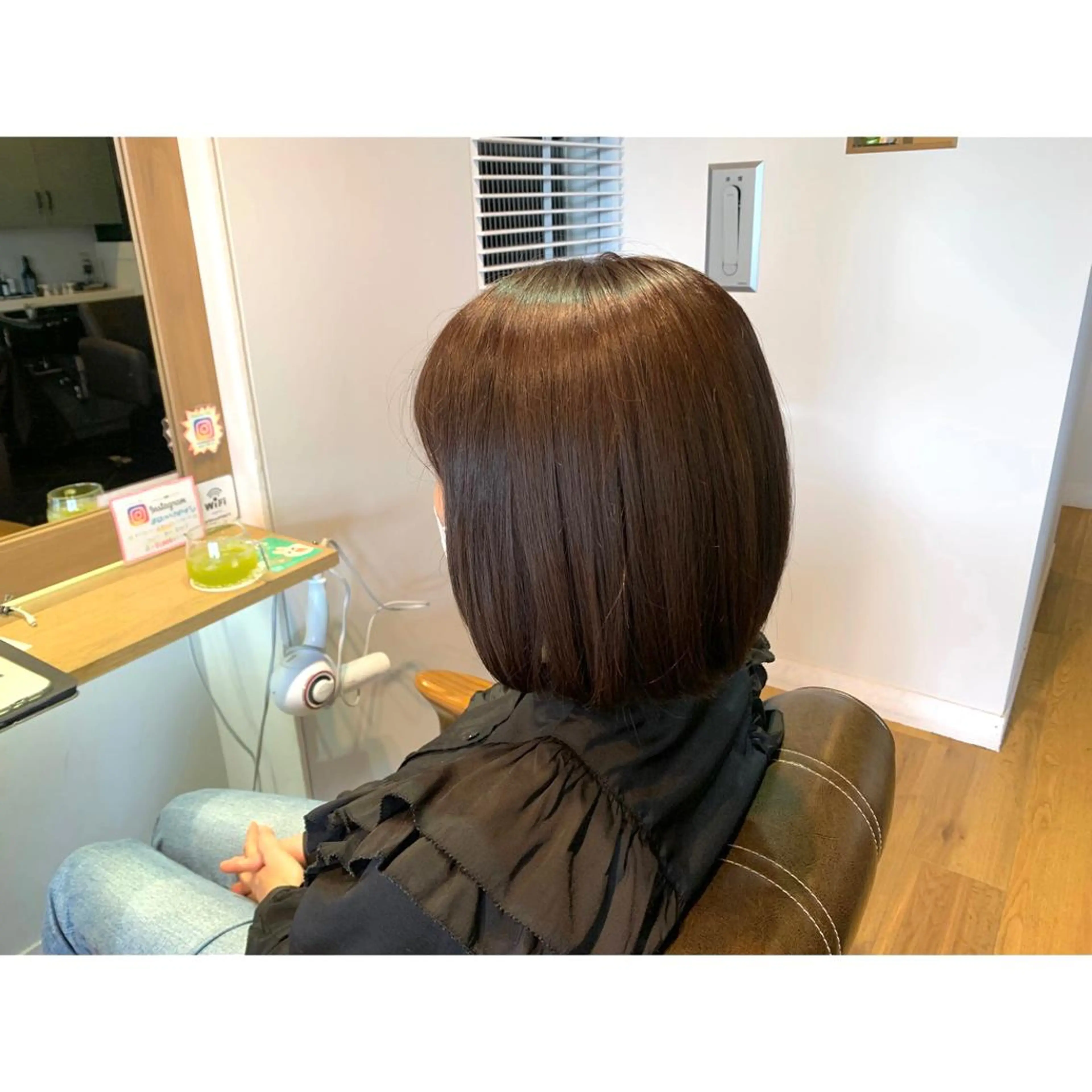 ミディアム カラー アッシュ ヘアカラー トリートメント ツキダテ ユイのヘアスタイル