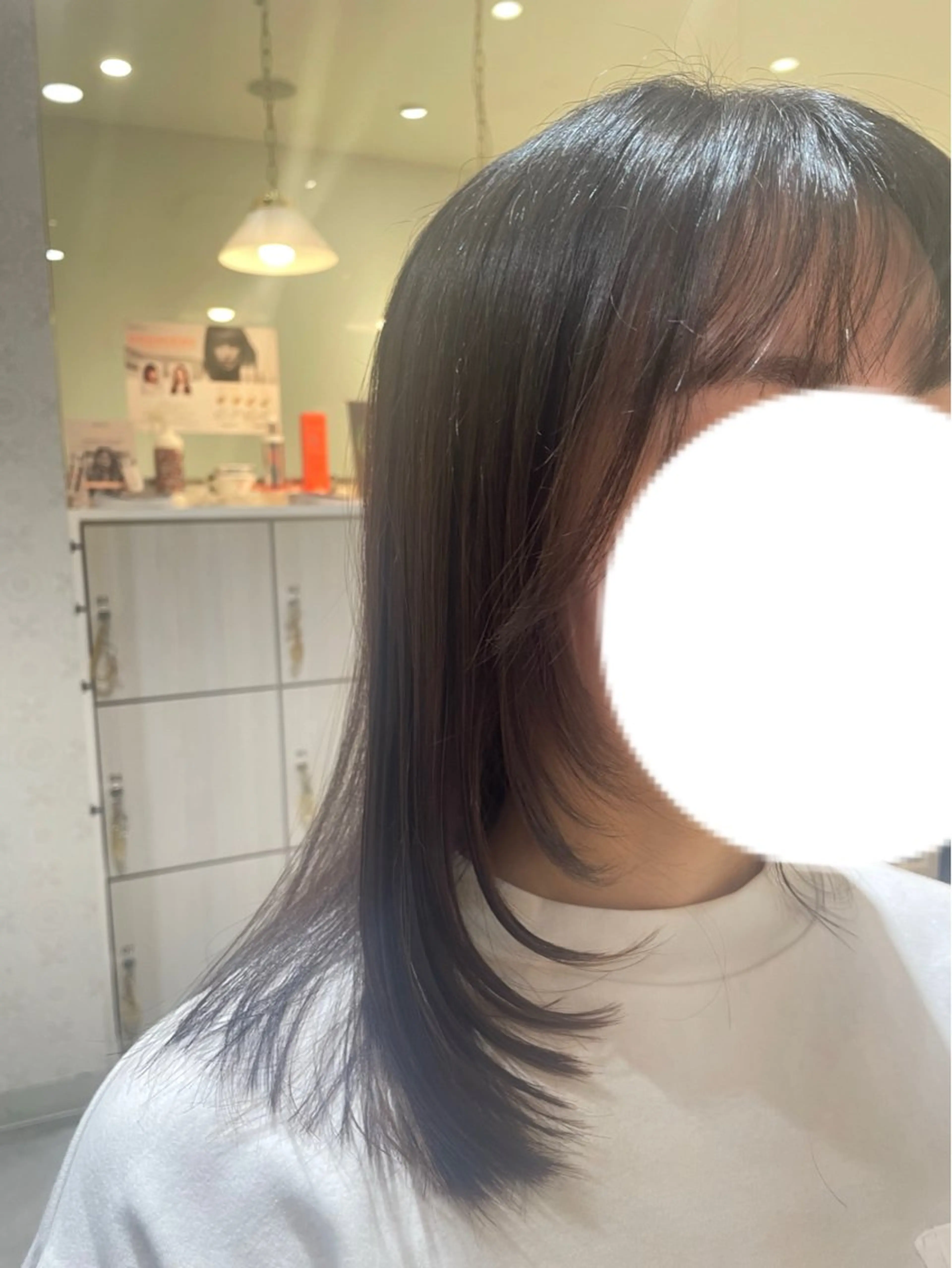 セミロング 平 真亜里のヘアスタイル