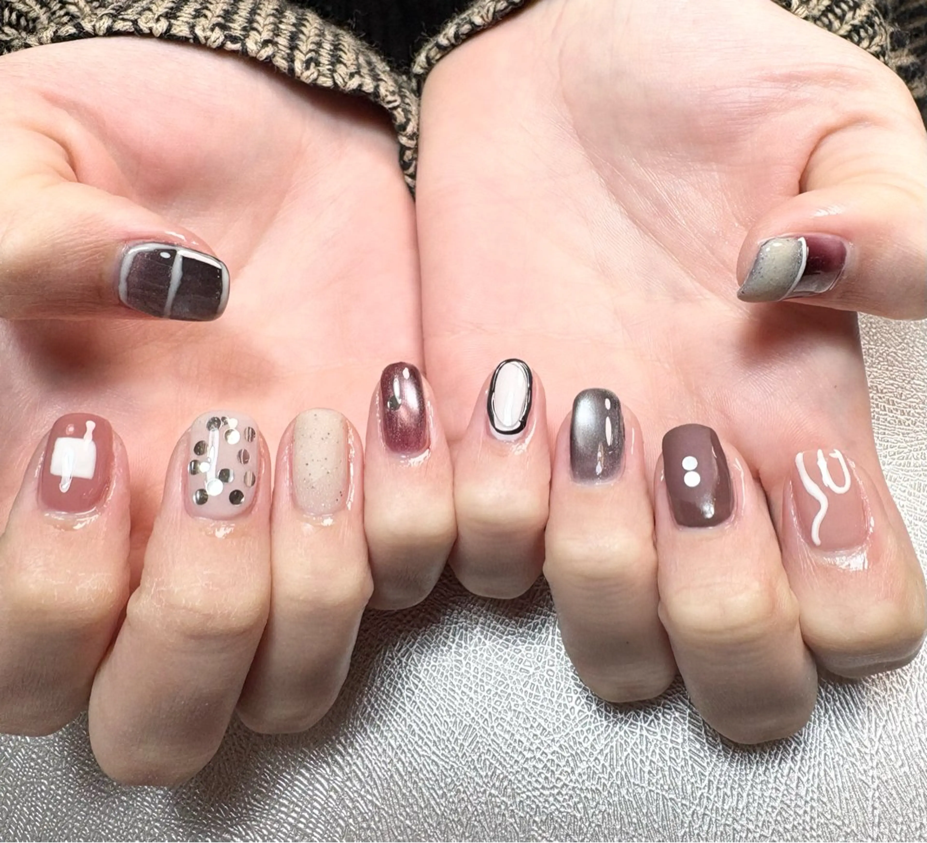 ネイル マグネットネイル ピンク ハンドネイル ✨韓国✨nail salonLumieのネイルデザイン