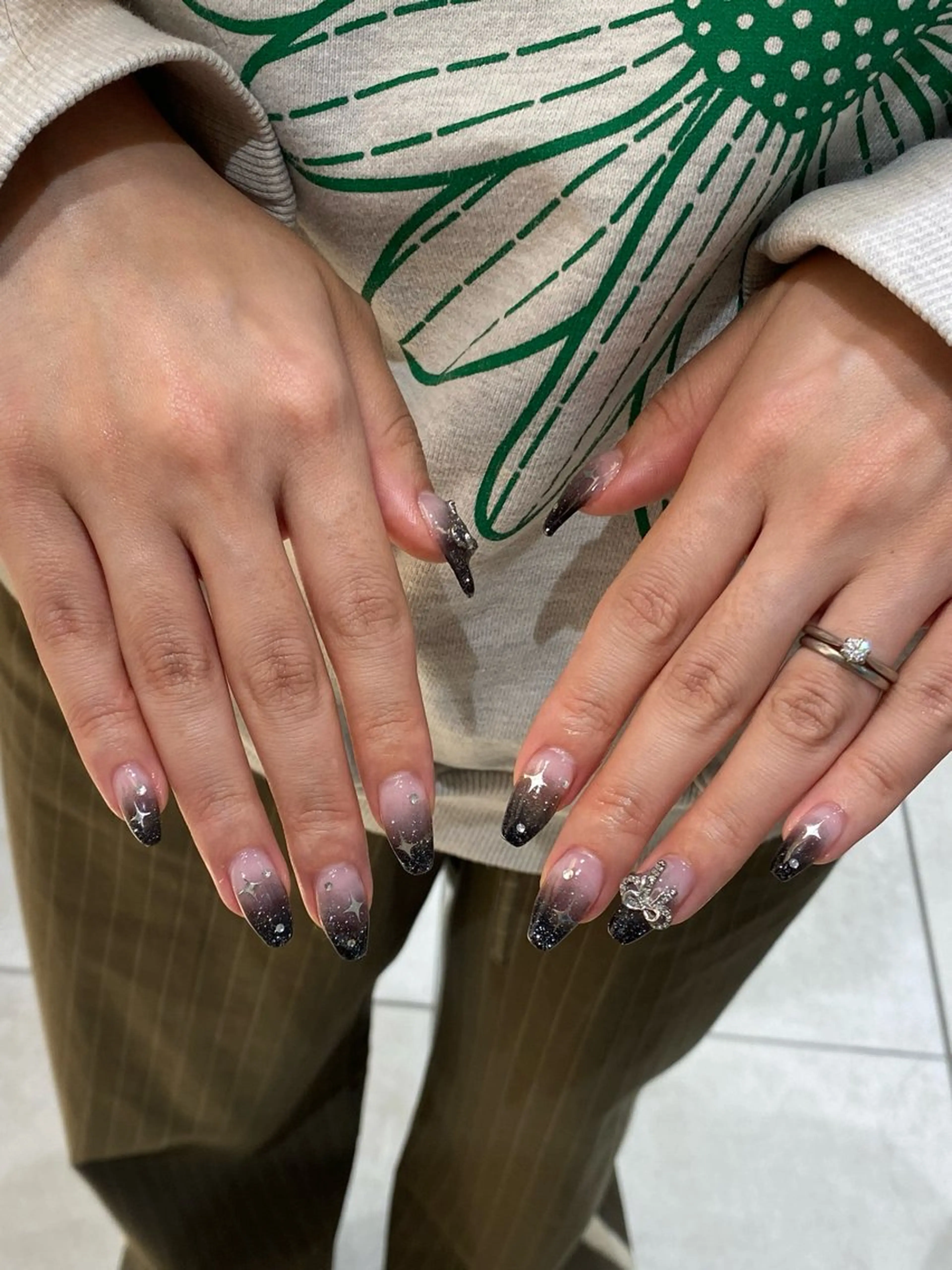 ネイル ハンドネイル Ebina Ryoのネイルデザイン