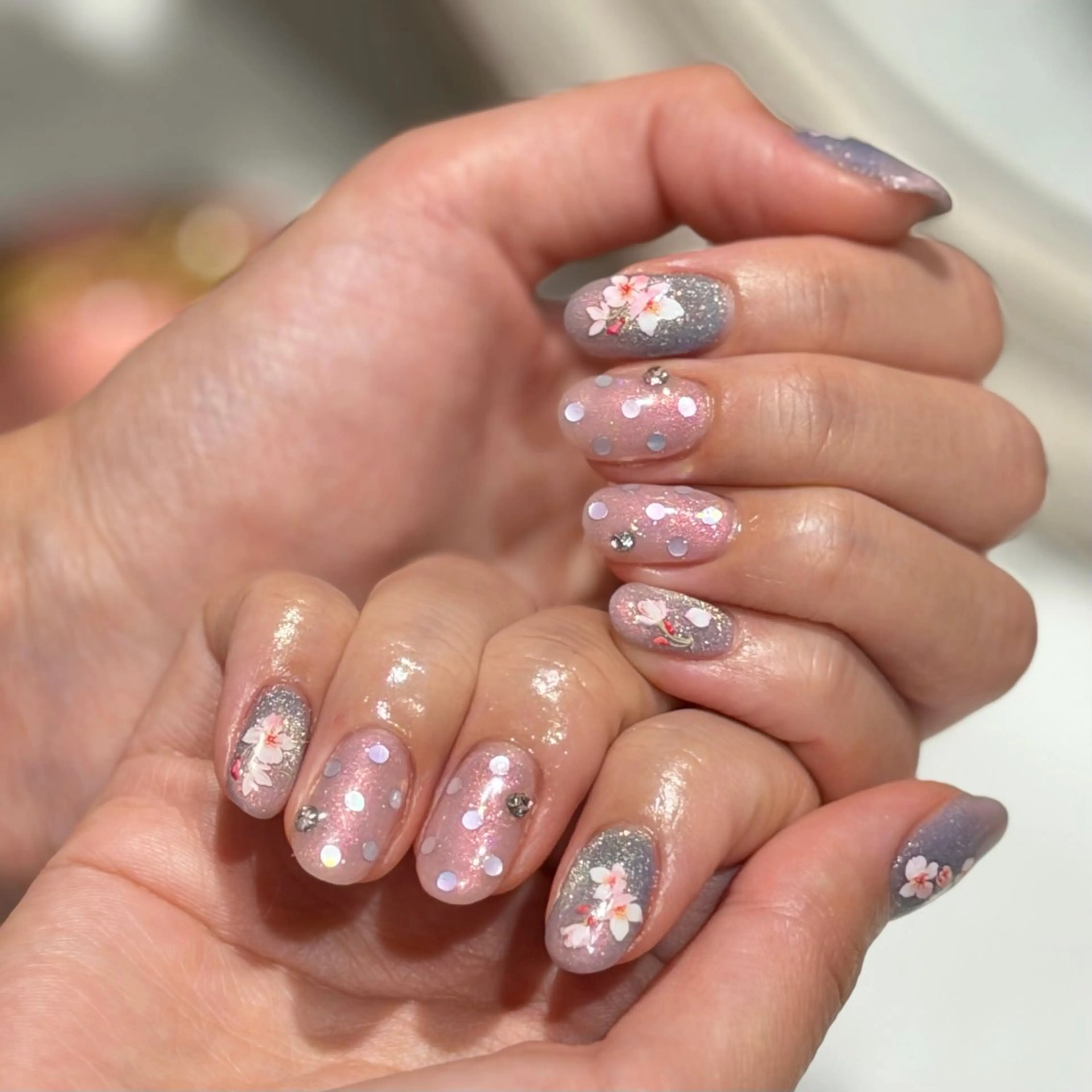 ネイル 春ネイル nailsalon moe.所属・yume 大人ガーリーネイルのネイルデザイン