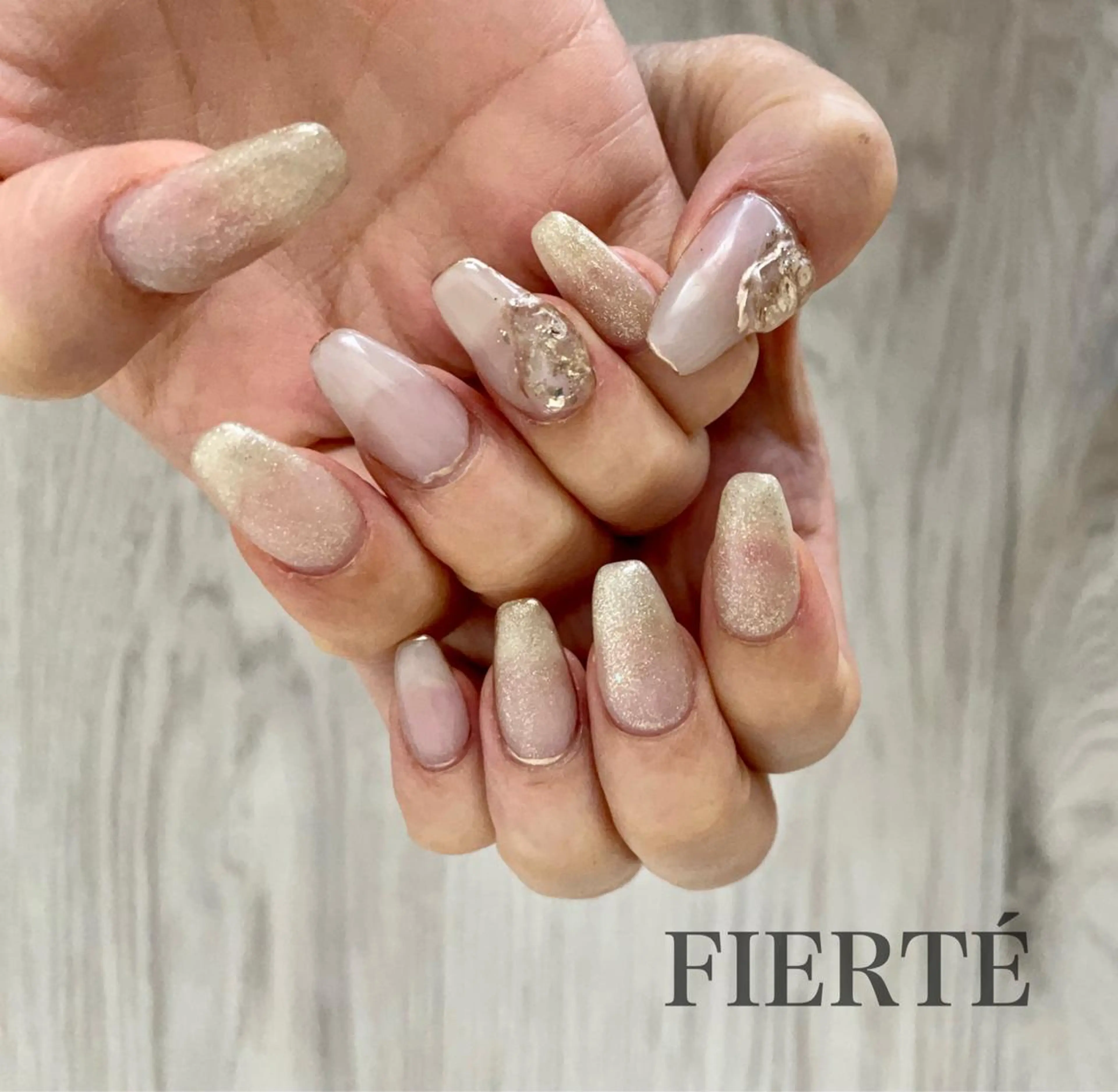 ネイル マットネイル ニュアンスネイル ハンドネイル FIERTÉ所属・FIERTÉ Miyuのネイルデザイン