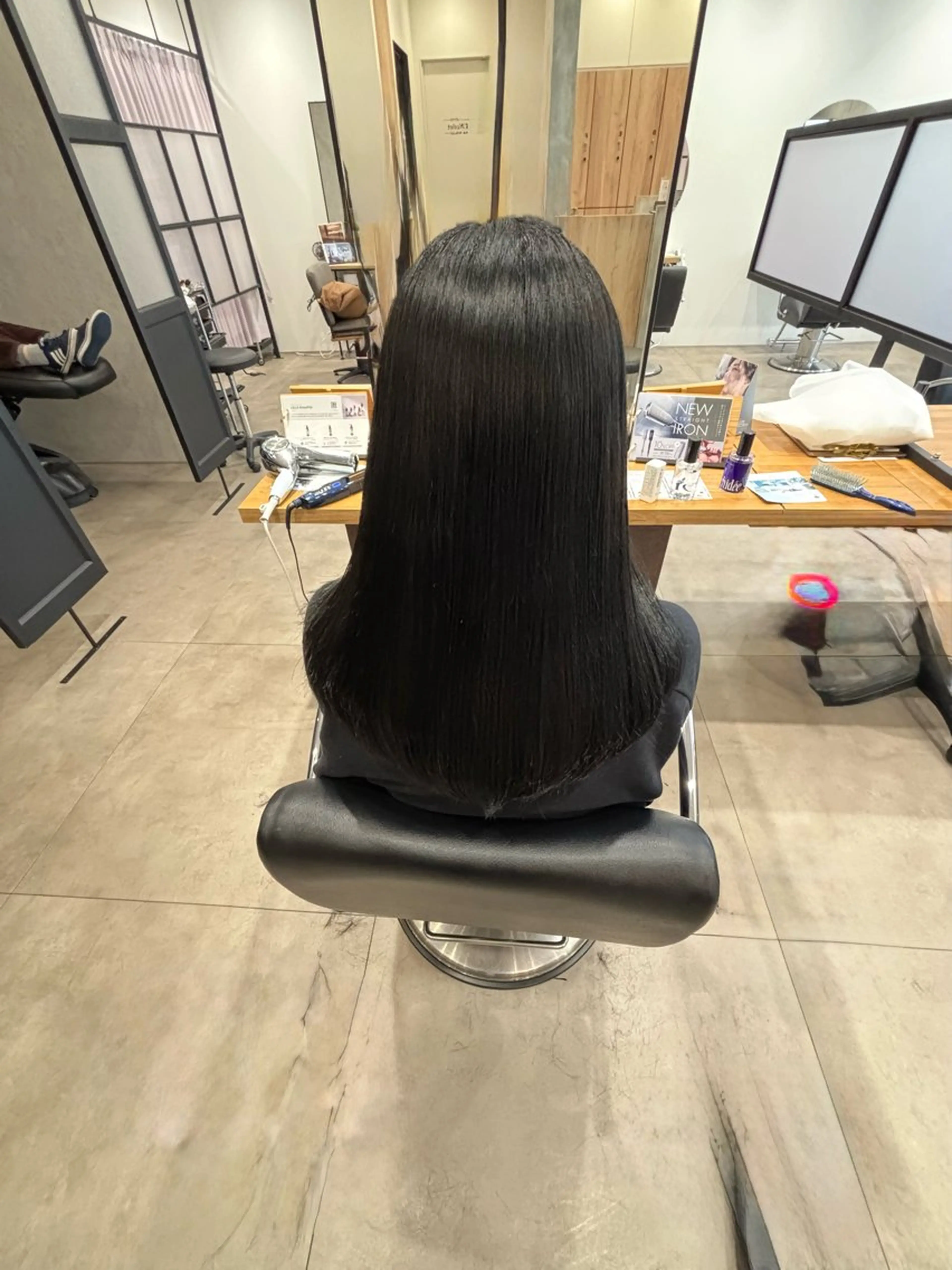 ロング カット 縮毛矯正 馬場 一輝のヘアスタイル