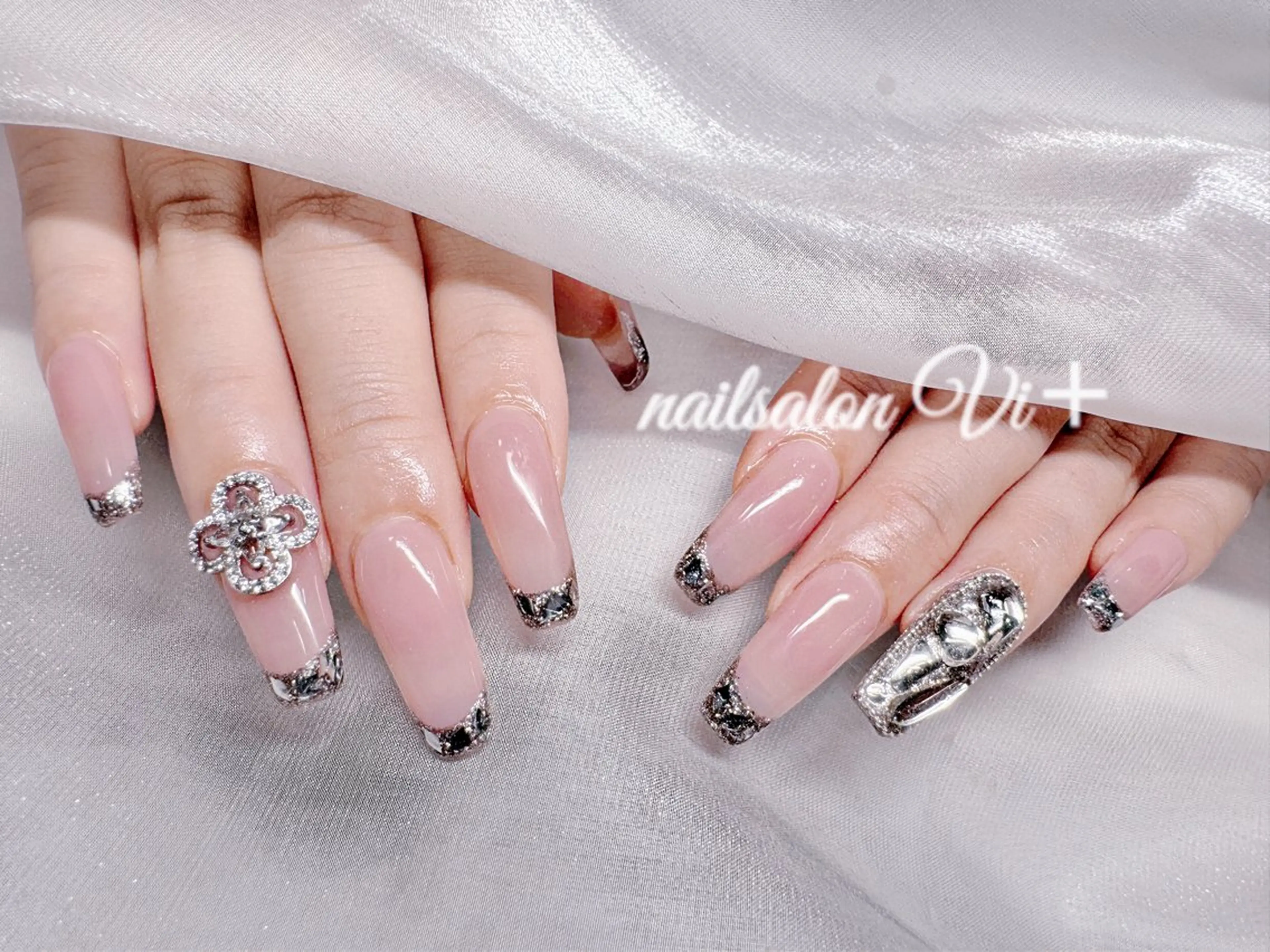 ネイル ハンドネイル ✨Nailsalon Vi+✨のネイルデザイン