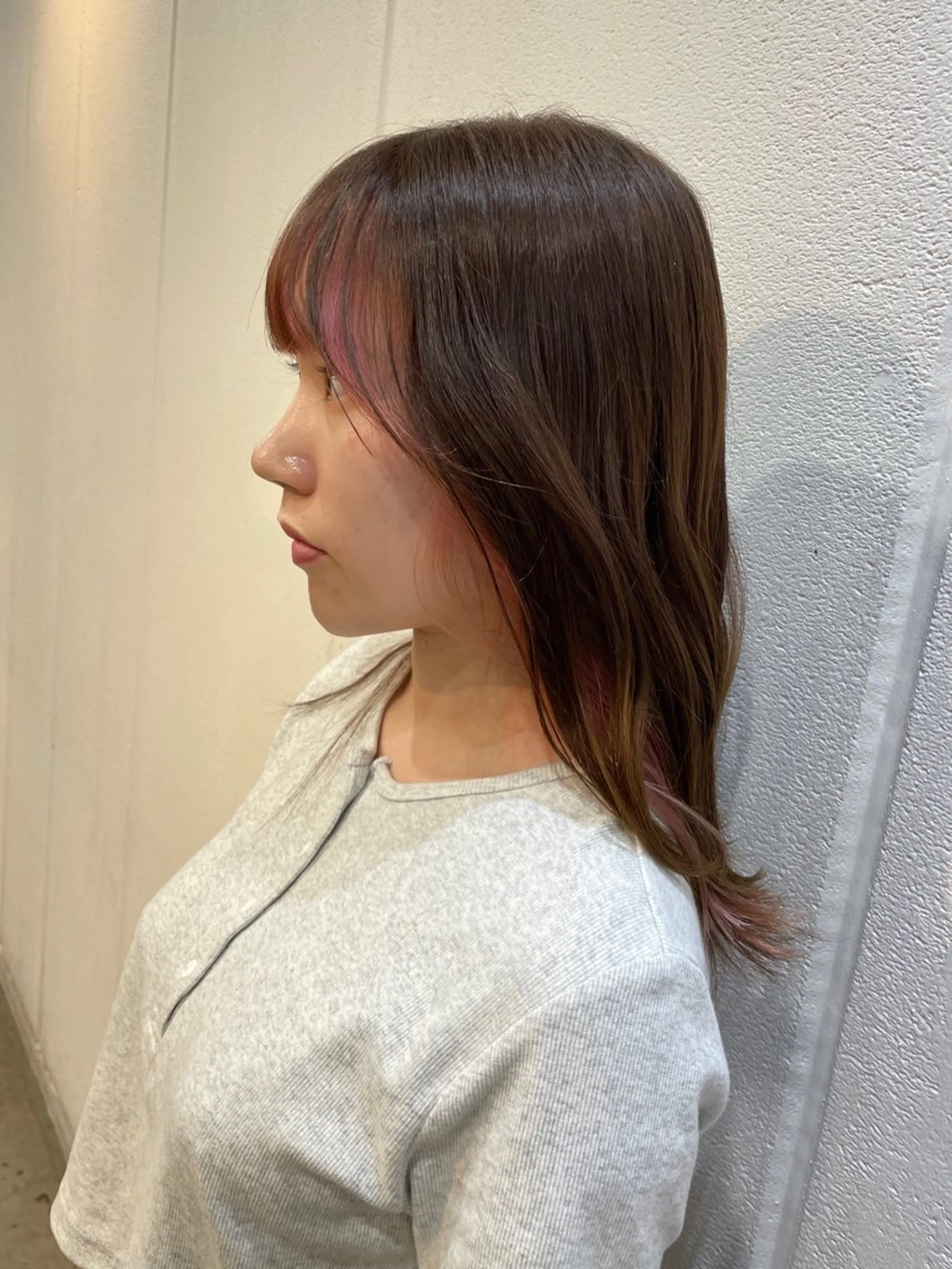 ロング カラー ブリーチ ピンクカラー ヘアカラー トリートメント 中津/梅田/赤み消し /髪質改善/愛芽のヘアスタイル