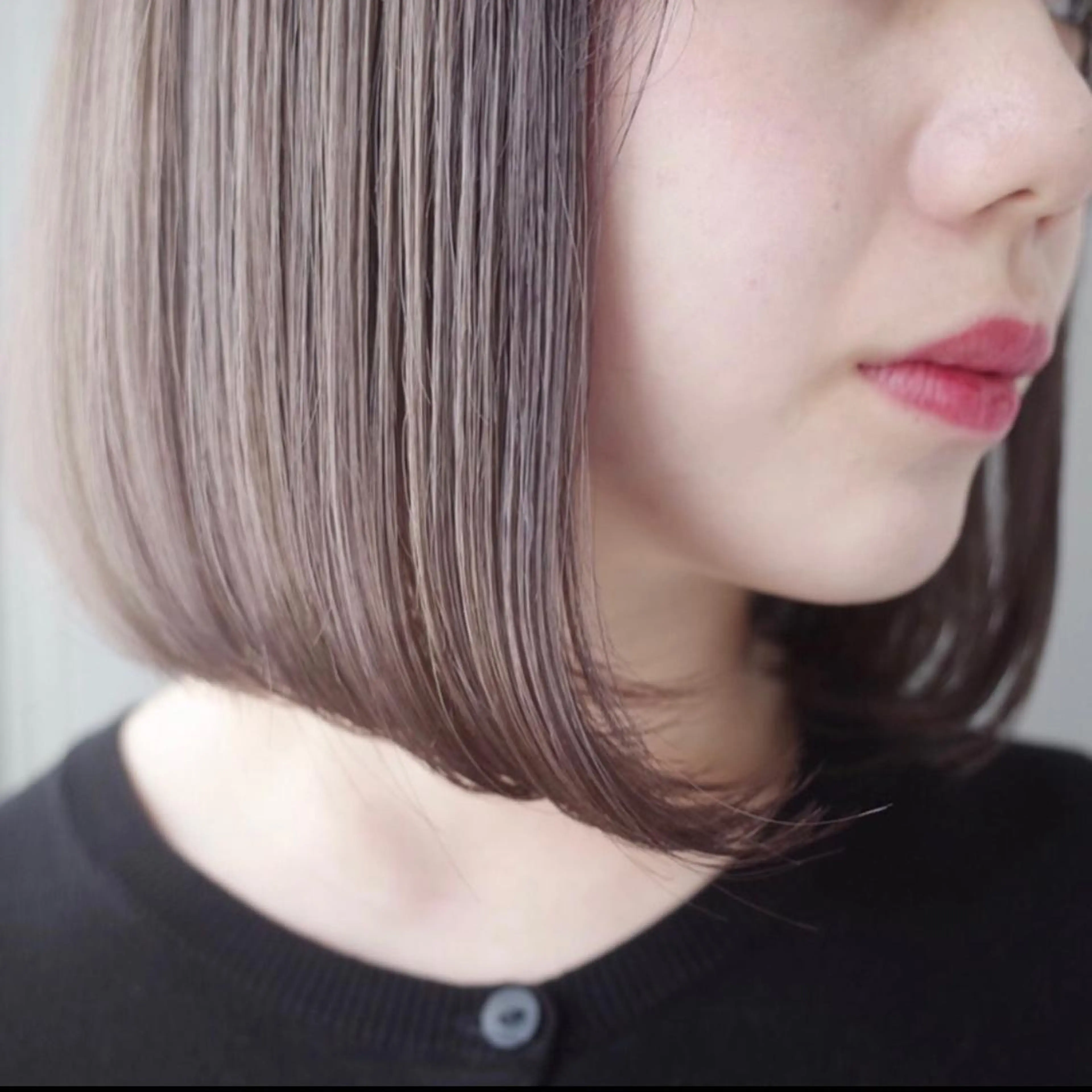 ショート カラー ブリーチ 透明感カラー グレージュ キタダ ヒロキのヘアスタイル