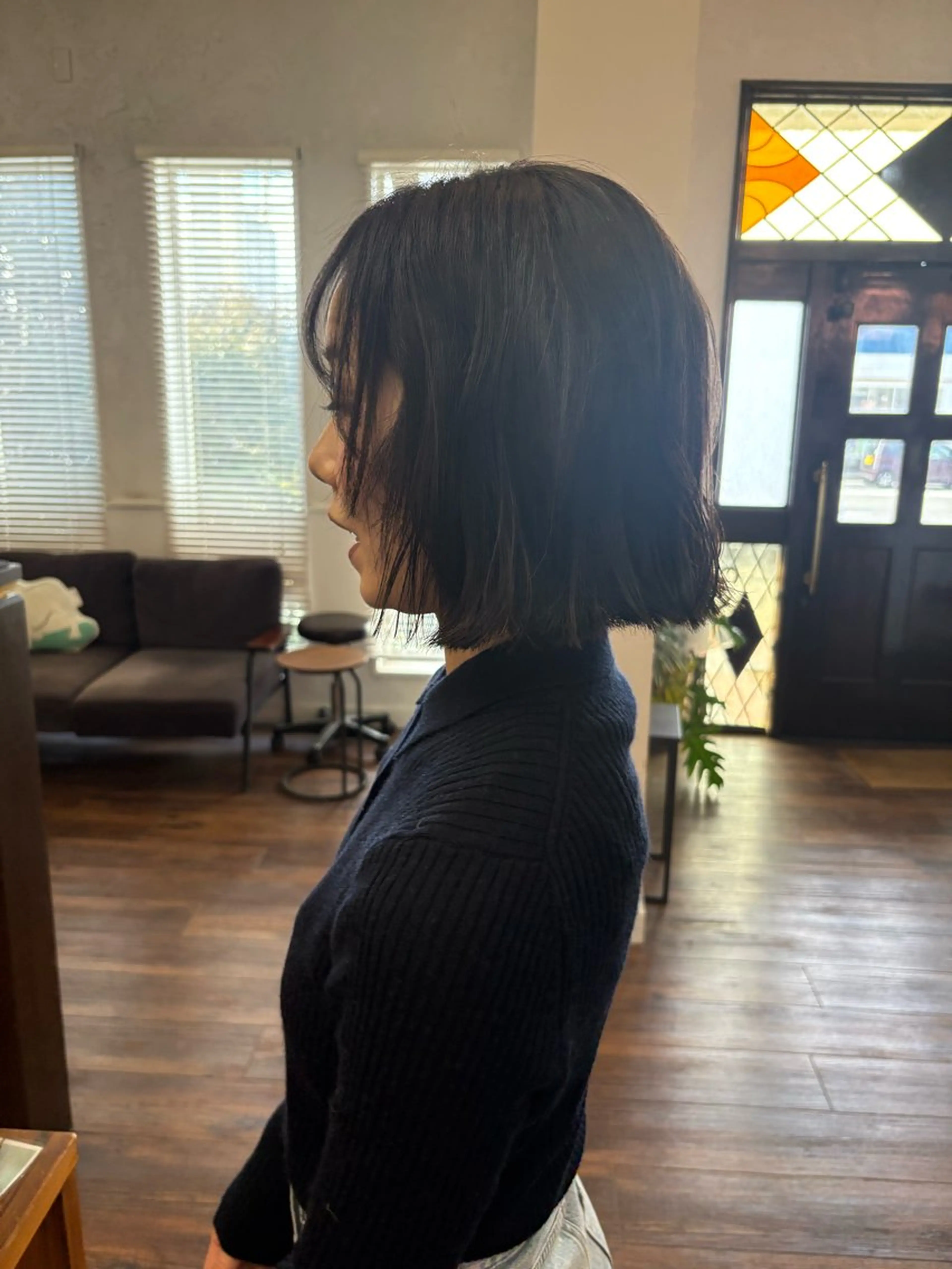 ショート カラー グレージュ オリーブグレージュ オリーブグレー 顔まわりレイヤー 顔周りカット カット ヘアカラー トリートメント 江原 彩華のヘアスタイル