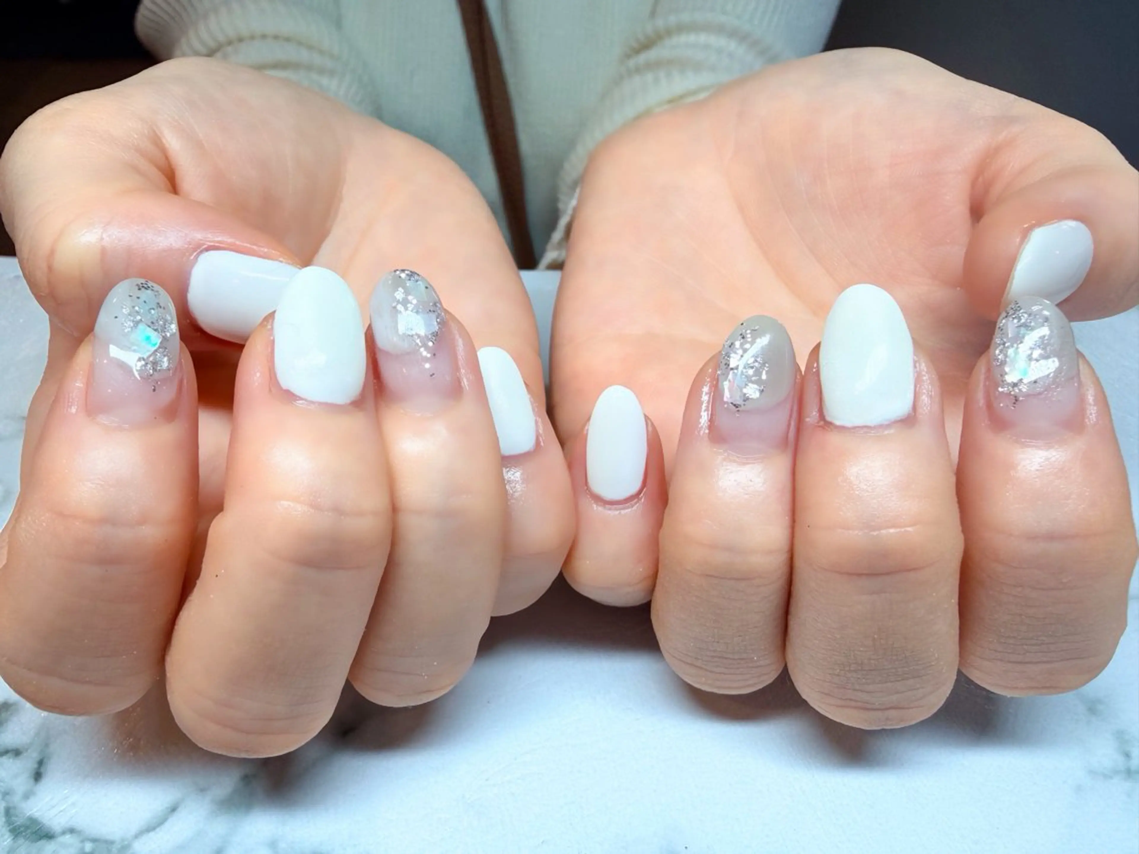 ネイル ニュアンスネイル ハンドネイル 奥野 麗花のネイルデザイン