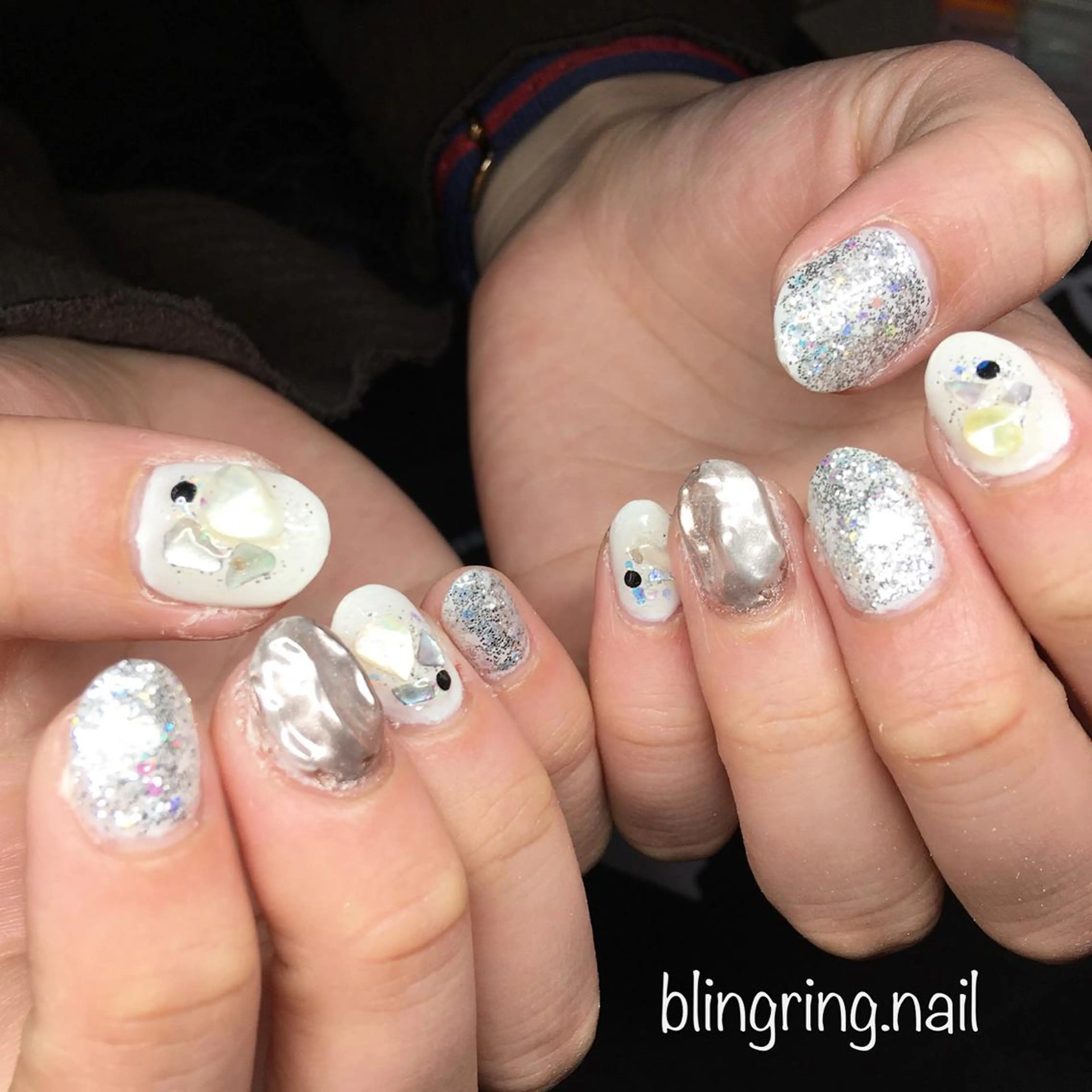 ネイル ミラーネイル ニュアンスネイル ハンドネイル 🌈KANÅKO 🌈のネイルデザイン