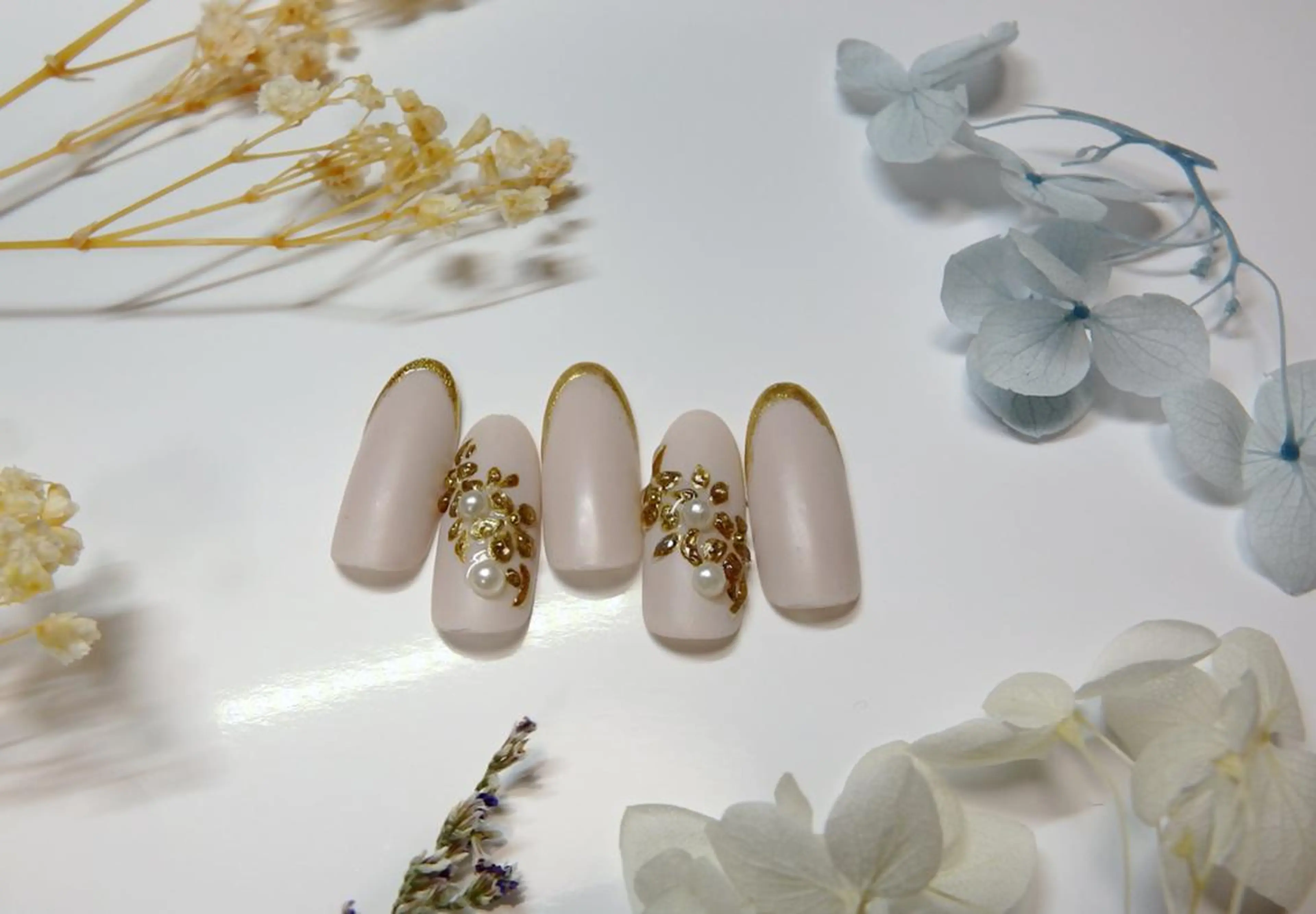 ネイル AB マツエクネイルサロンのネイルデザイン