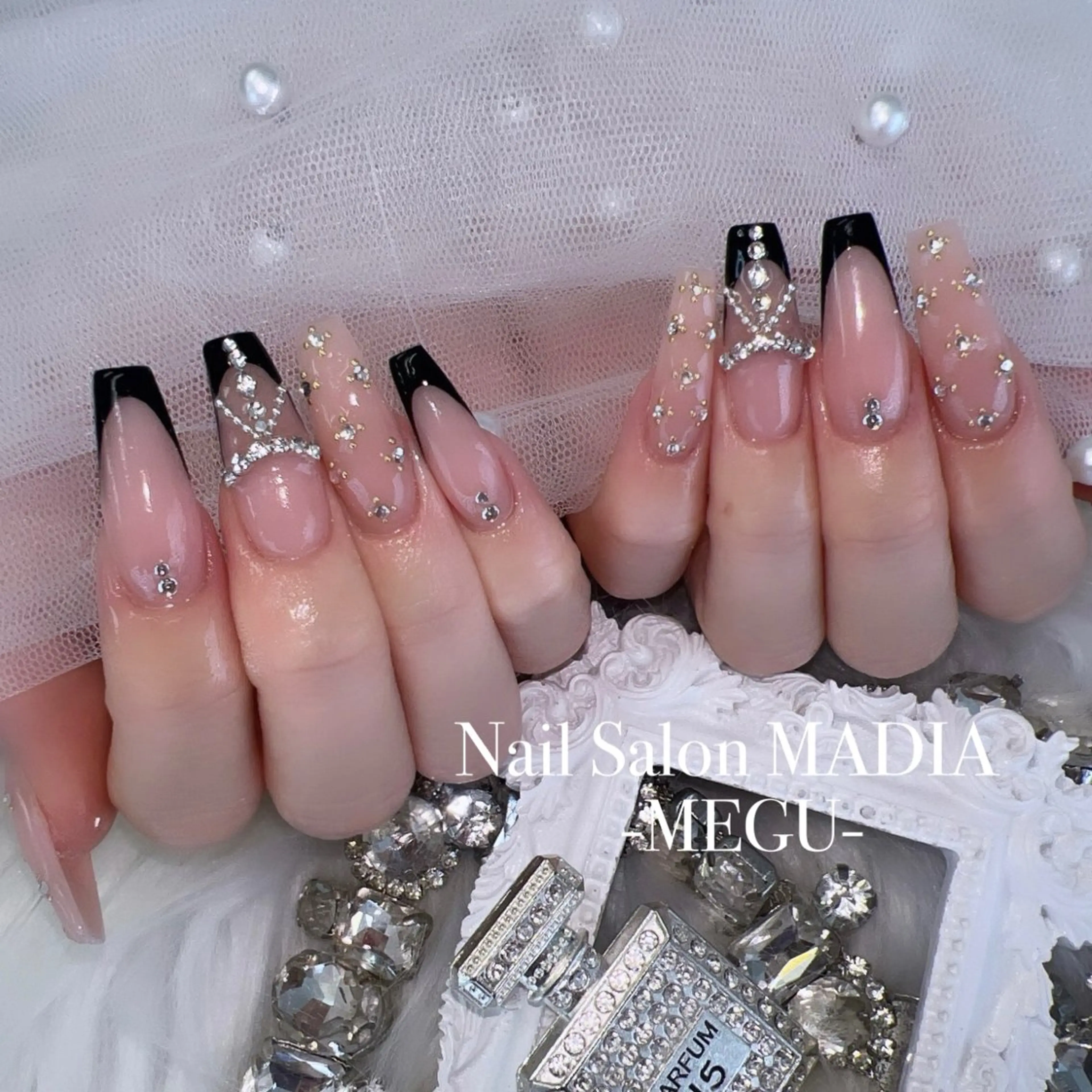 ネイル MADIA藤沢所属・MADIA MEGUのネイルデザイン