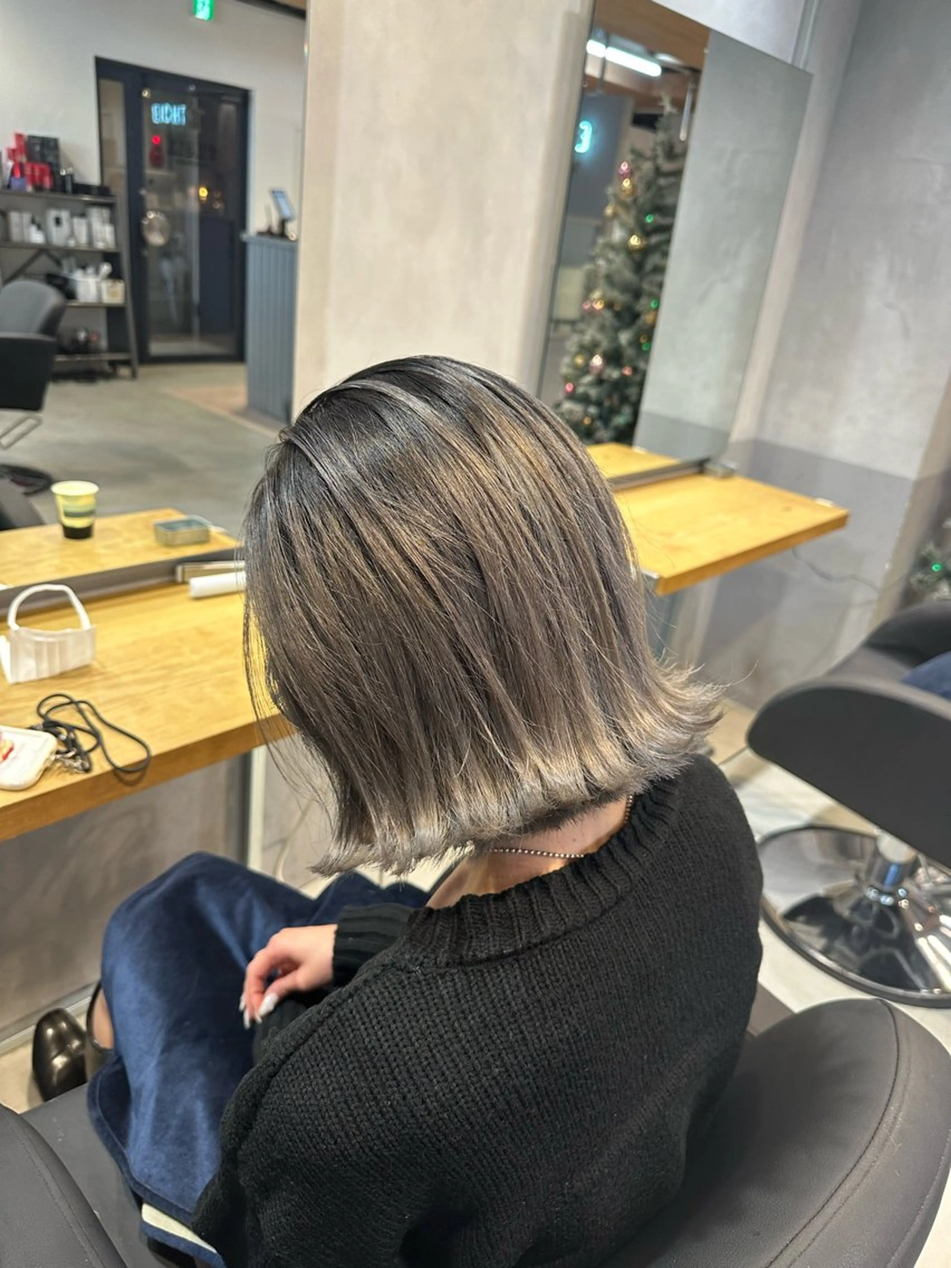 ミディアム カラー ヘアカラー トリートメント 💖ハイライト/ハイ トーン💖MIKIのヘアスタイル