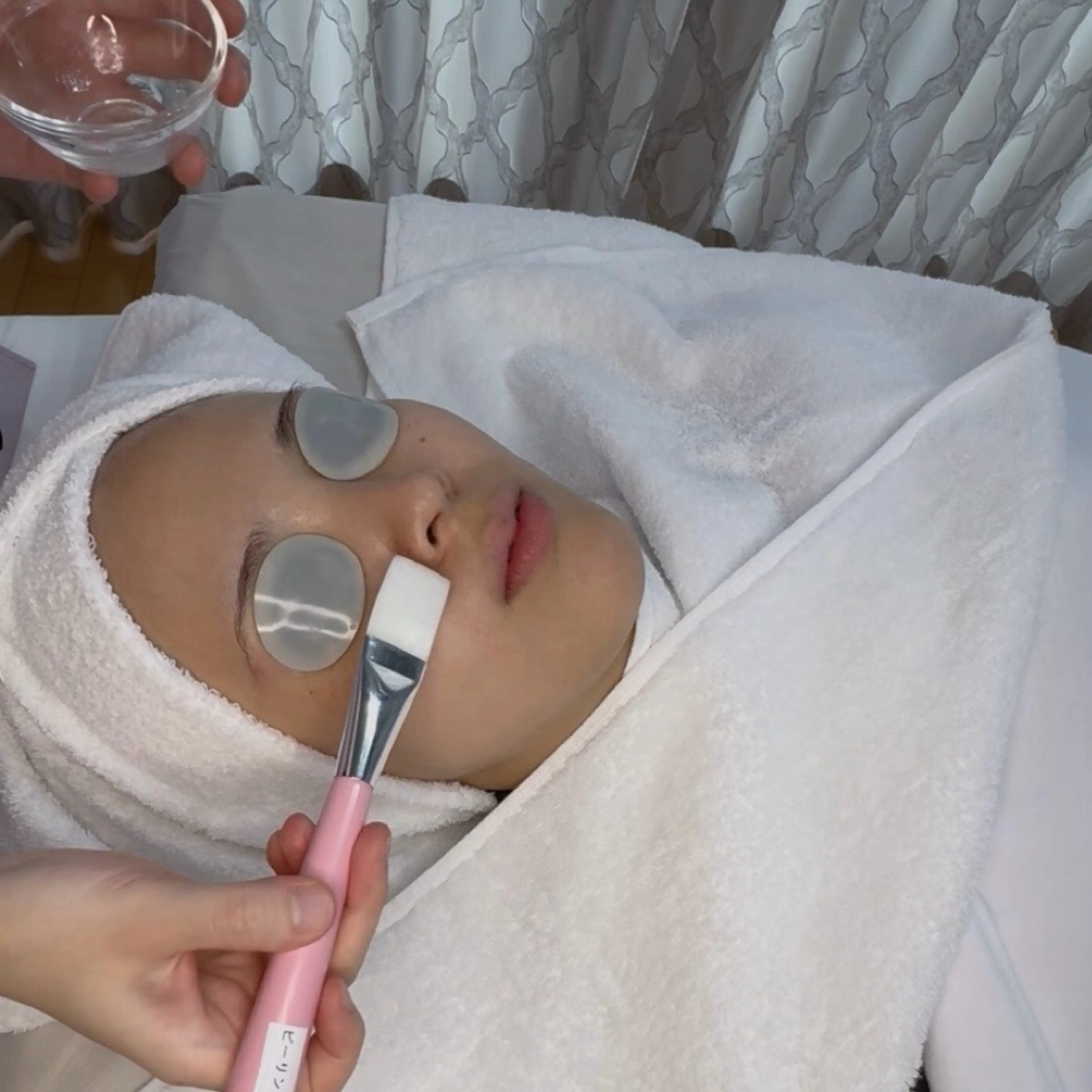 肌診断×本格肌管理 ※女性限定受付のエステ・リラクイメージ