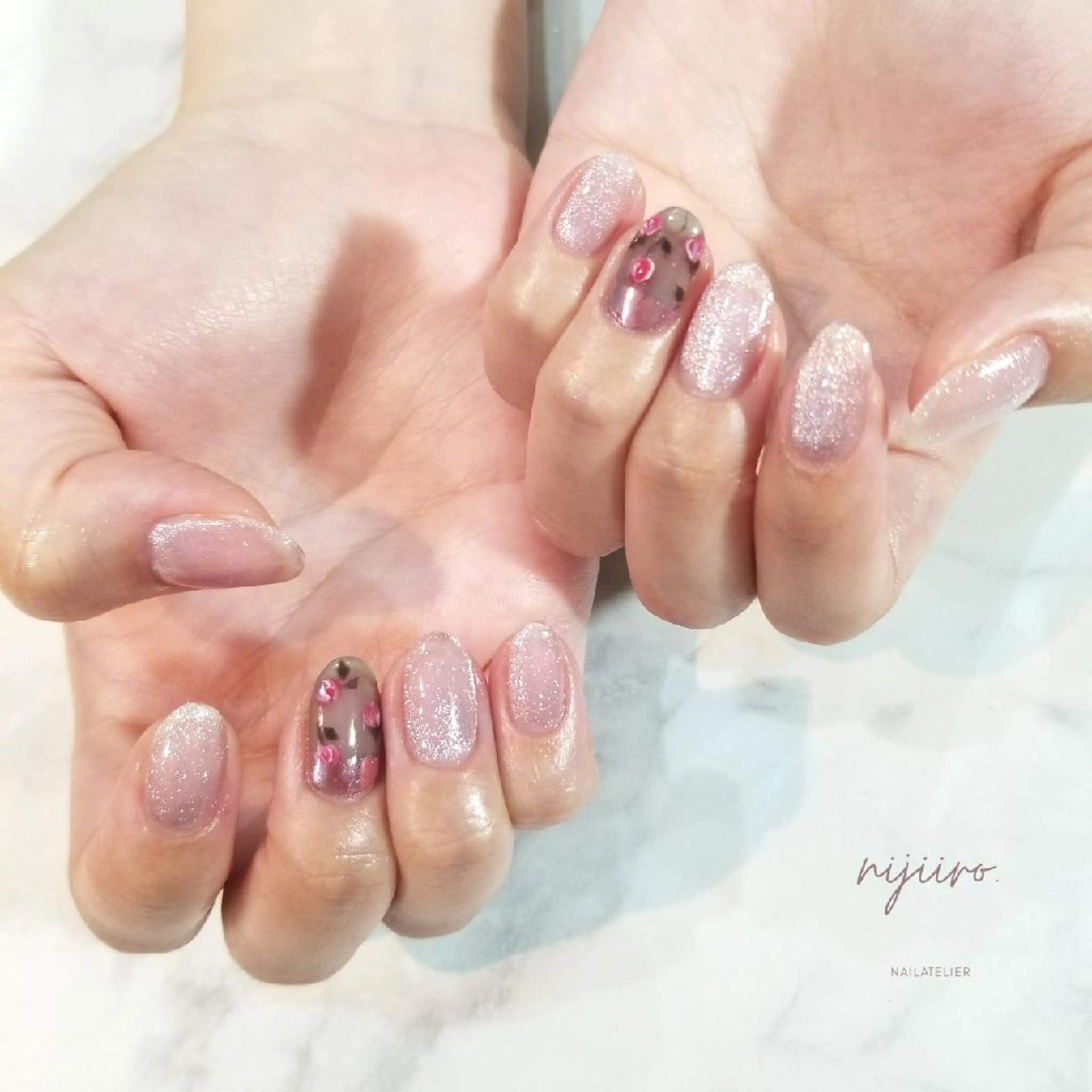 ネイル マグネットネイル ハンドネイル nailatelier nijiiro.所属・nijiiro🌈 サトウのネイルデザイン