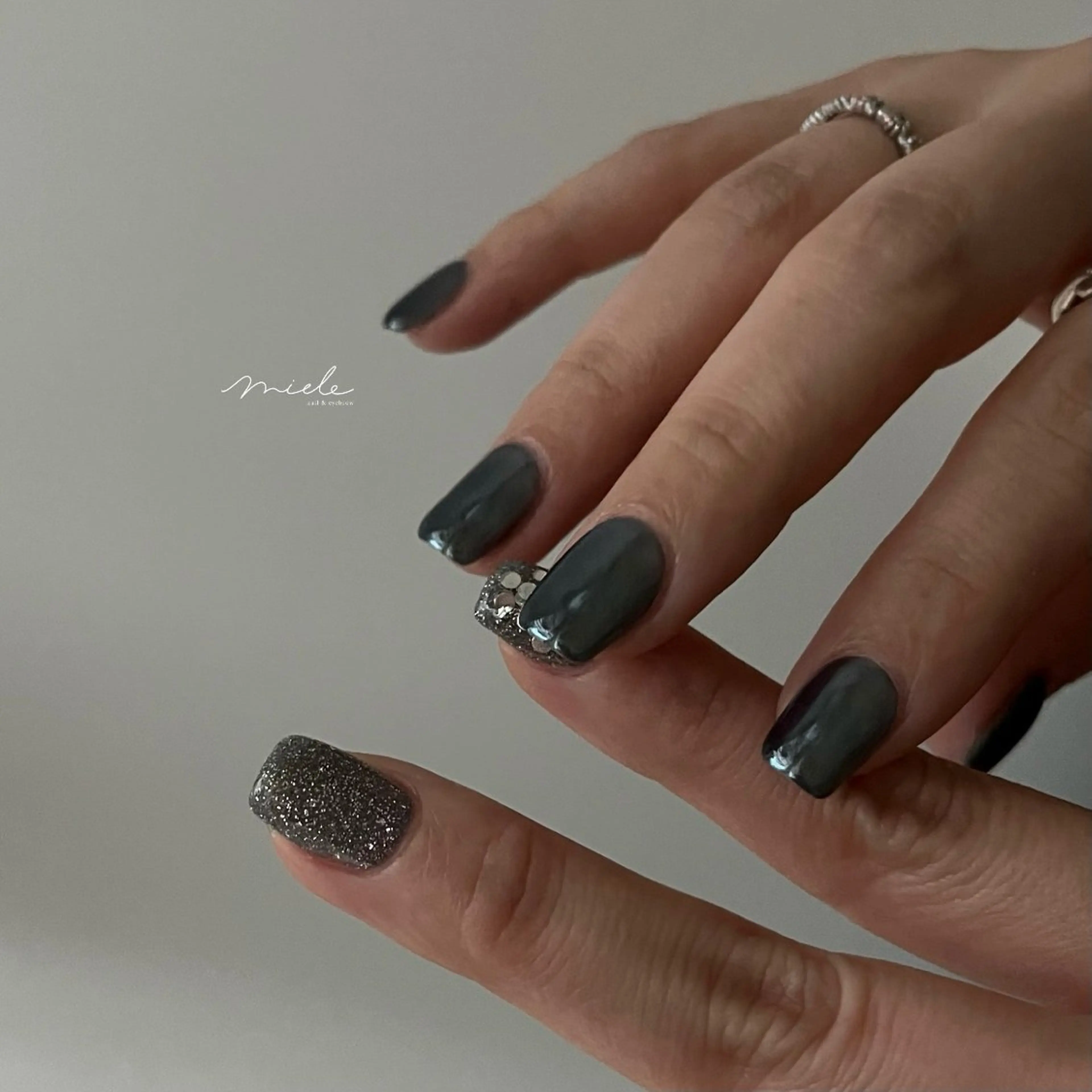 ネイル ハンドネイル miele【ミエレ】 シンプル一癖のネイルデザイン