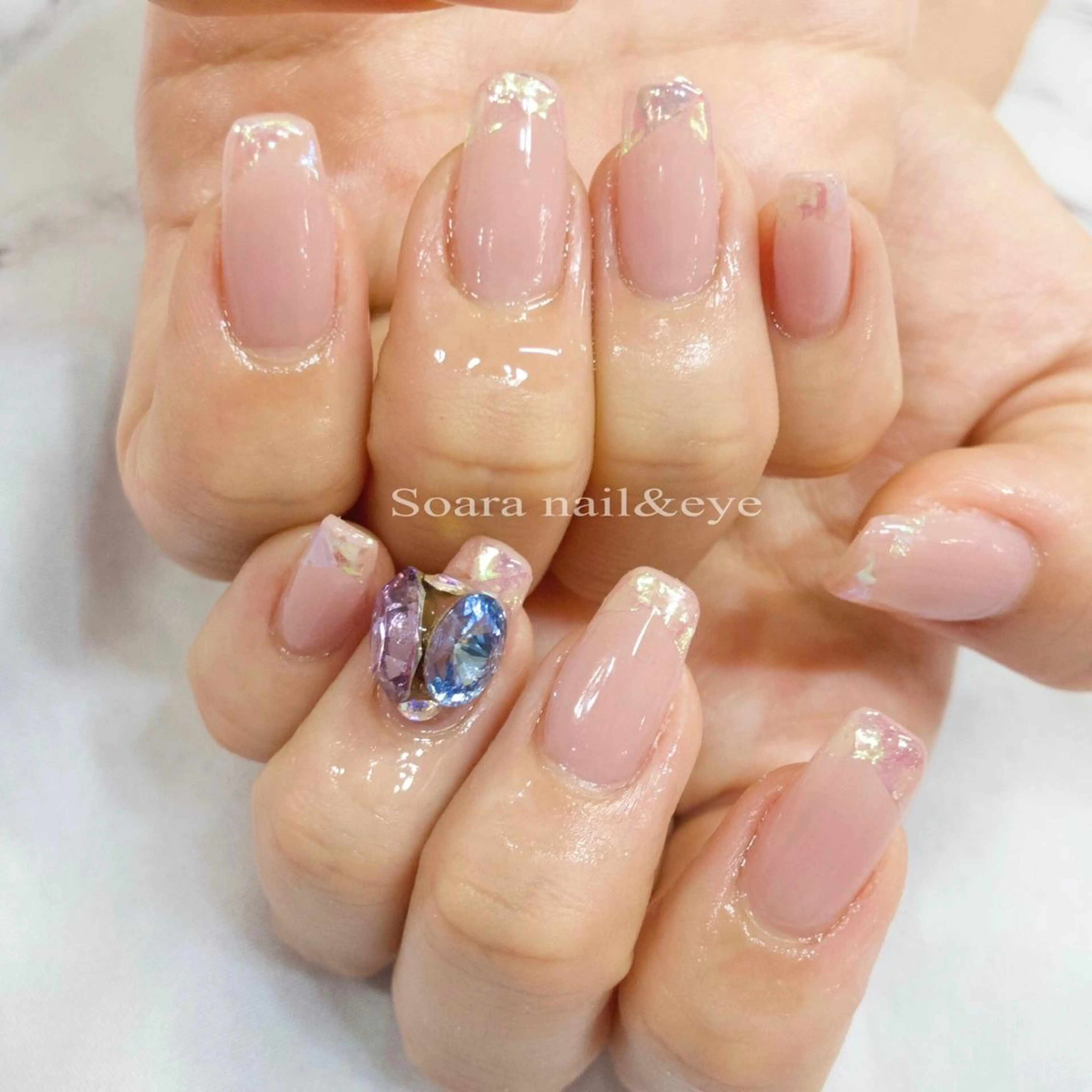 ネイル Salon Cleve所属・T. maoのネイルデザイン