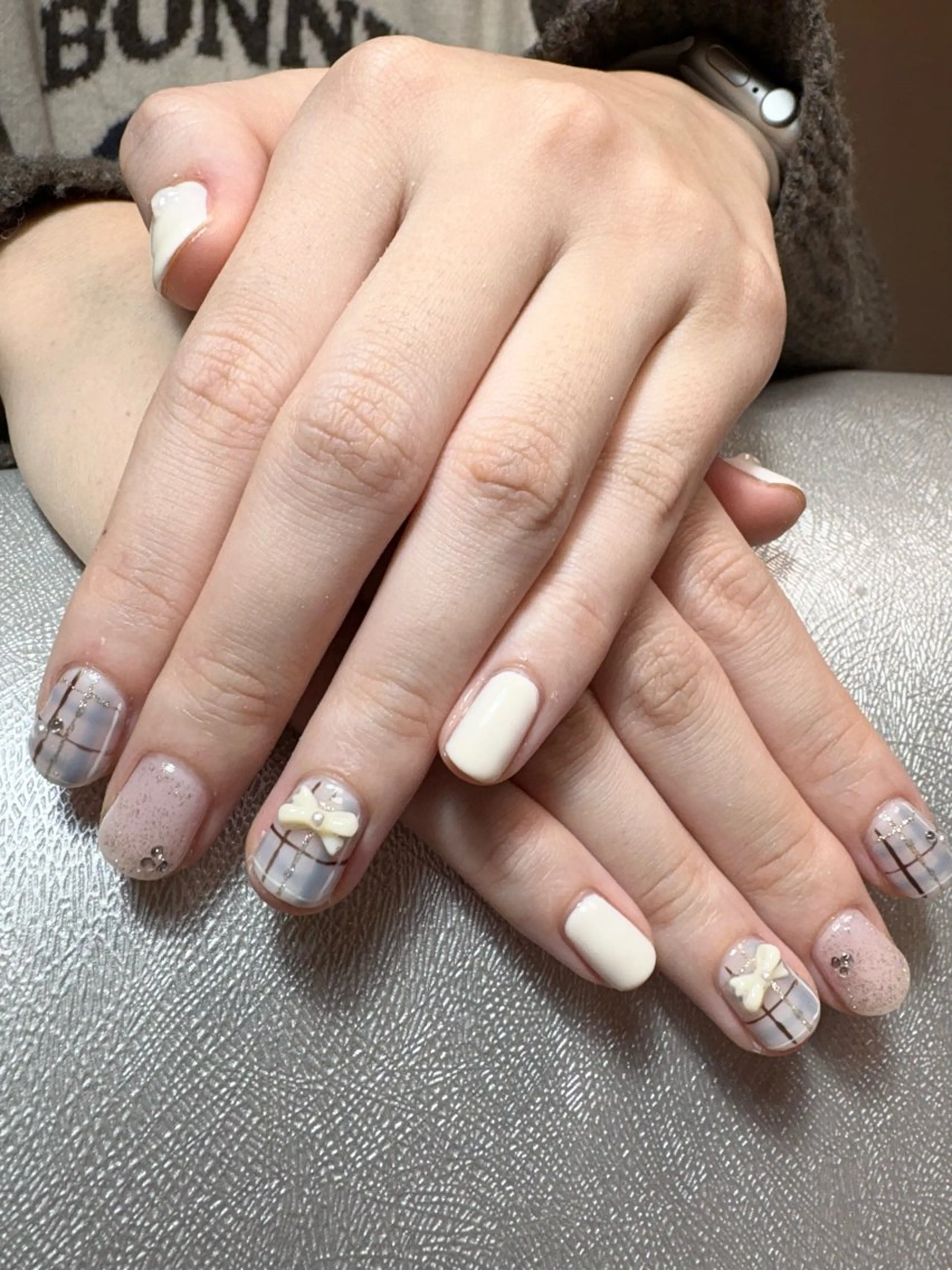 ネイル ブルー ハート キラキラネイル 持ち込み リボン ハンドネイル ✨韓国✨nail salonLumieのネイルデザイン