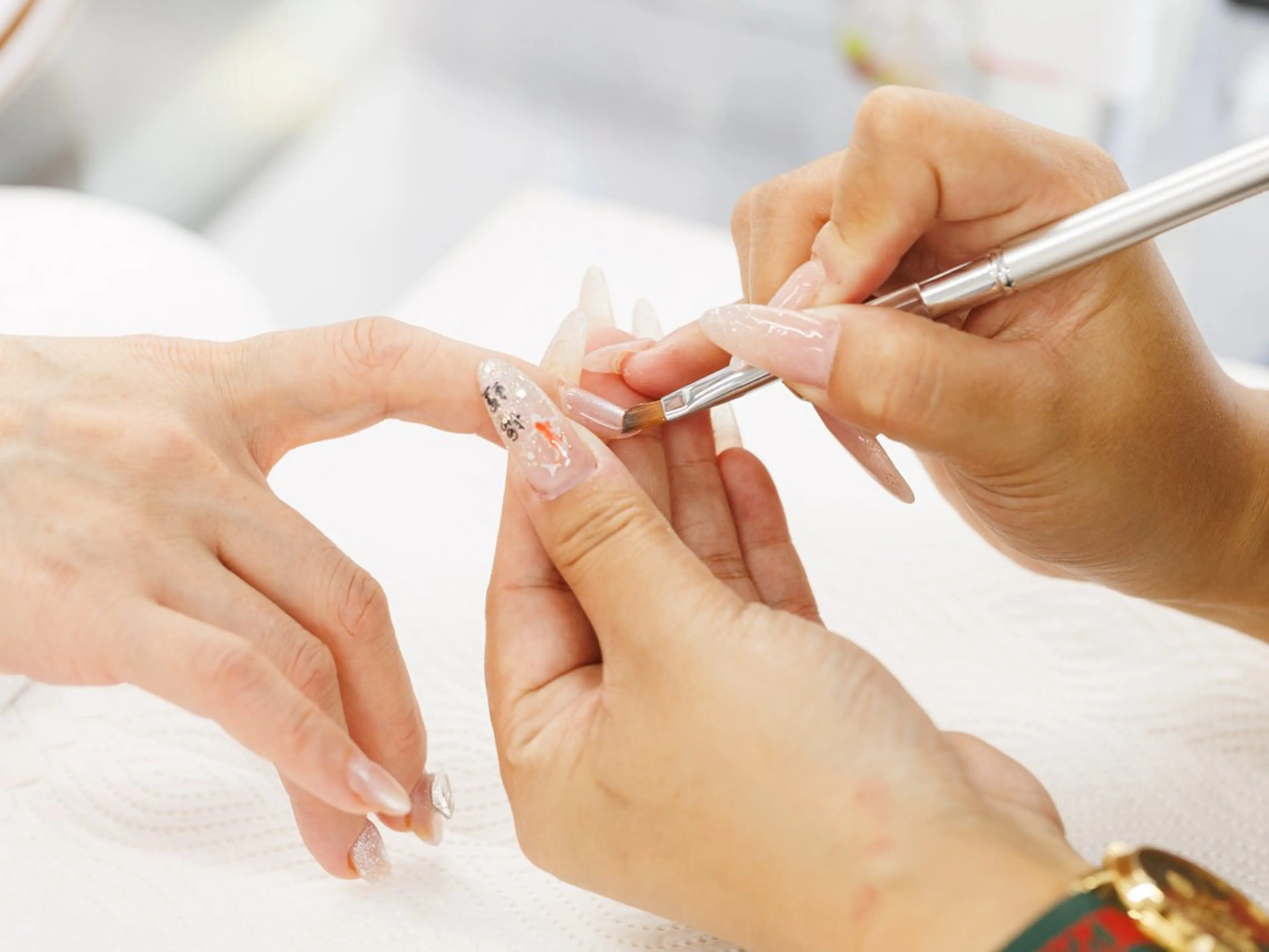 ネイル 長さ出し フットネイル フレンチネイル ジェルネイル ガーリー ハンドネイル NYネイルサロン　千葉中央店所属・NYネイルサロン 千葉中央店のネイルデザイン