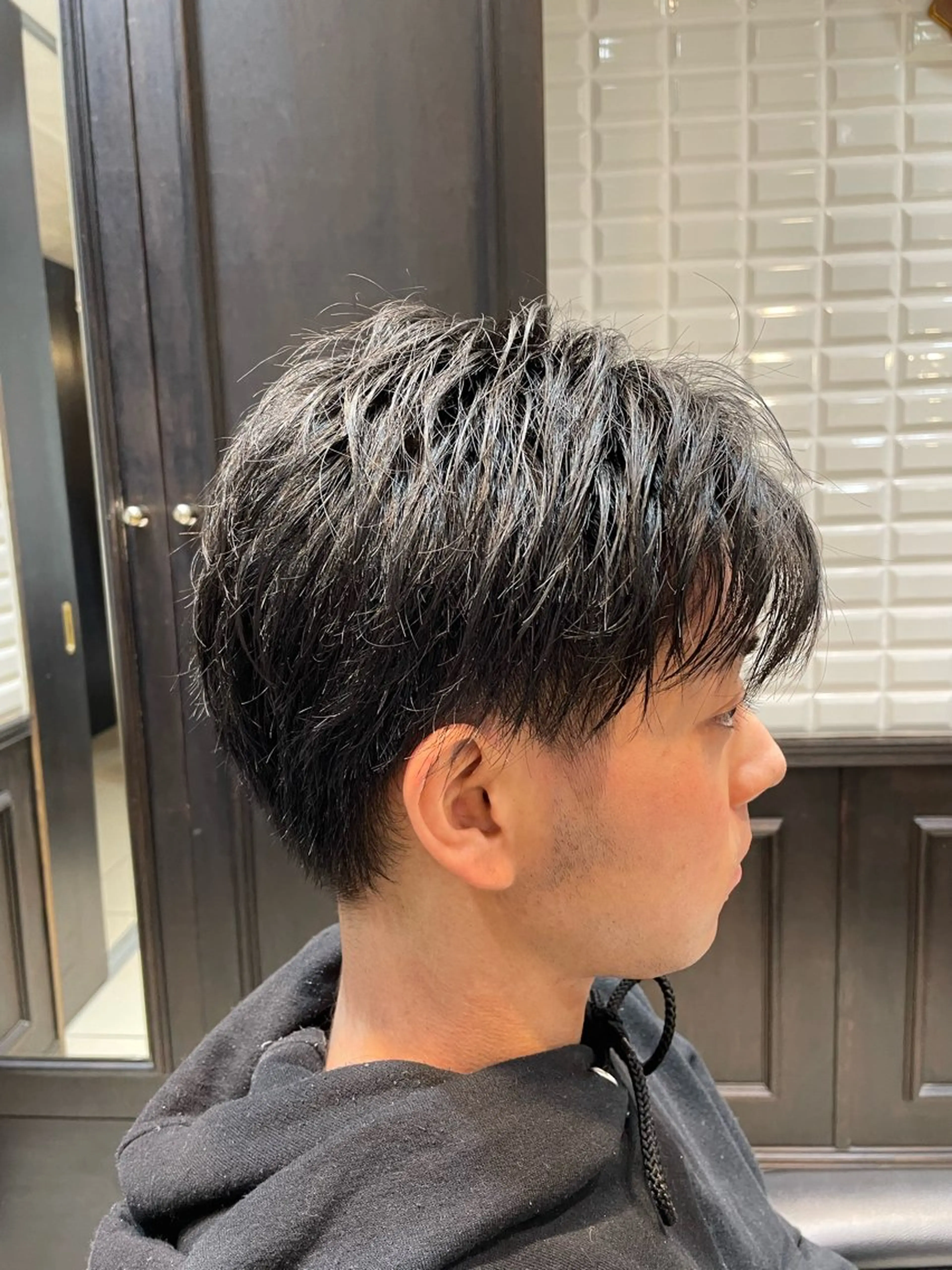 ショート メンズ カット 波巻き、ツイスト パーマモデル募集中のヘアスタイル