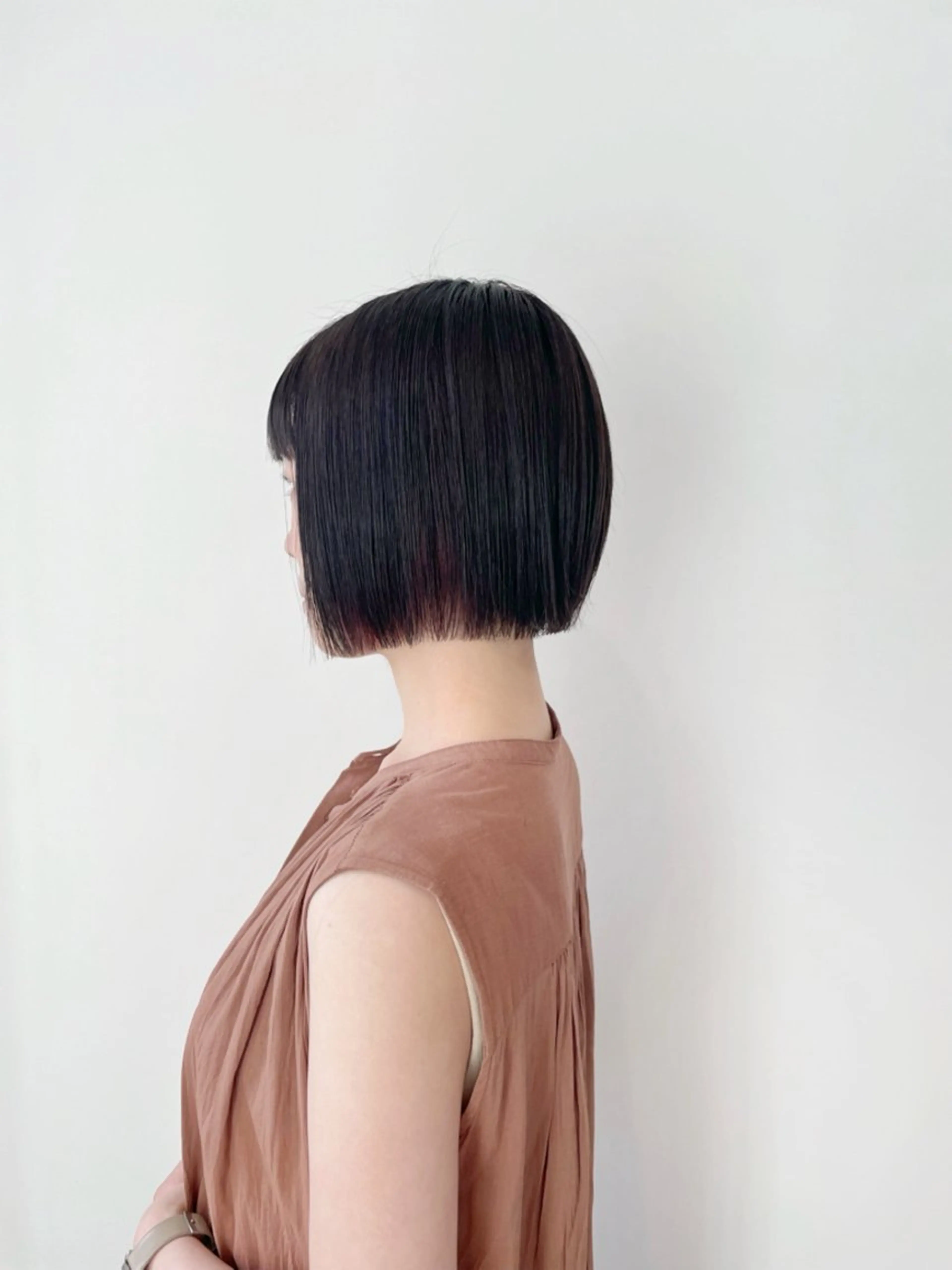 ミディアム カラー ENIF ツキのヘアスタイル