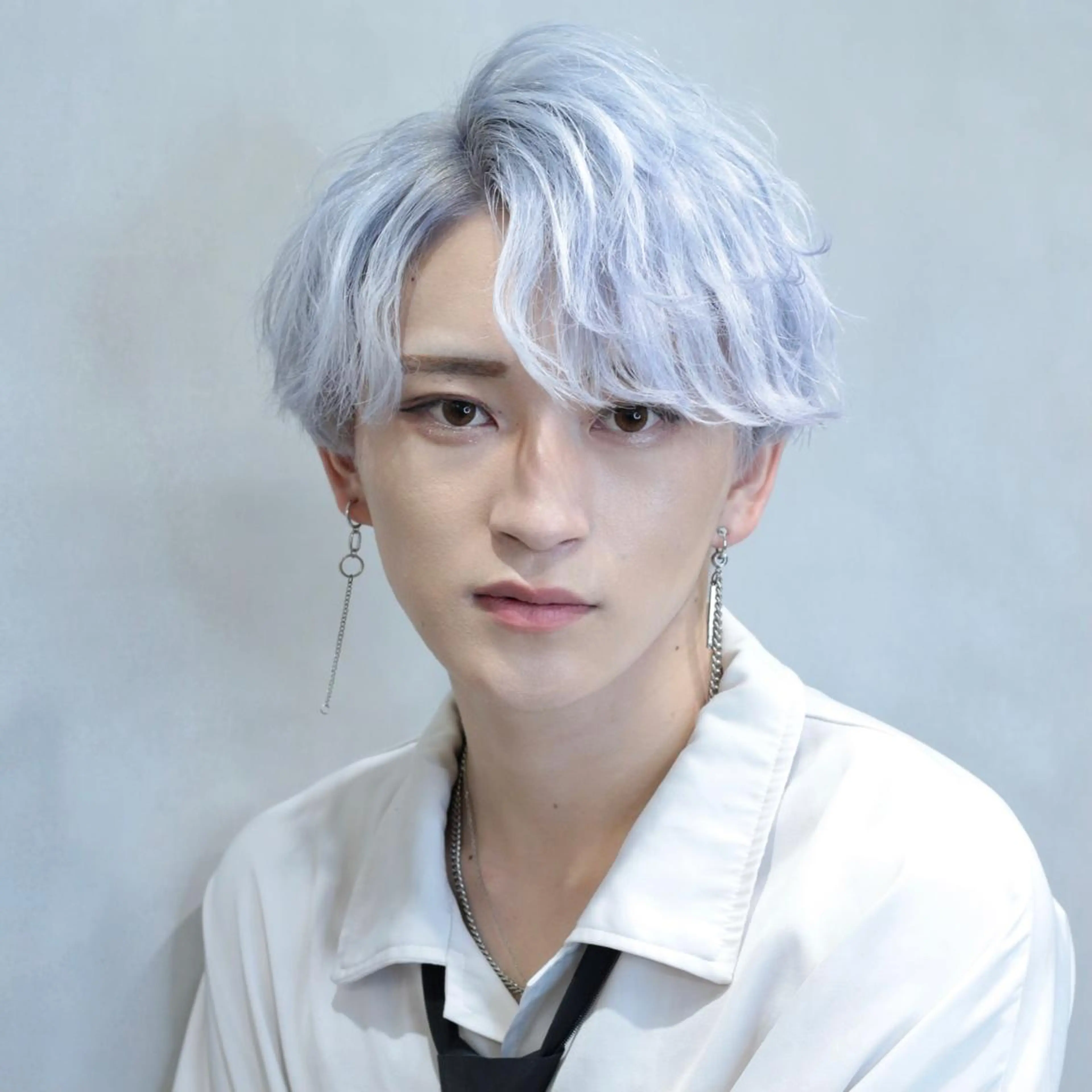 ショート カラー メンズ 飯塚 想のヘアスタイル