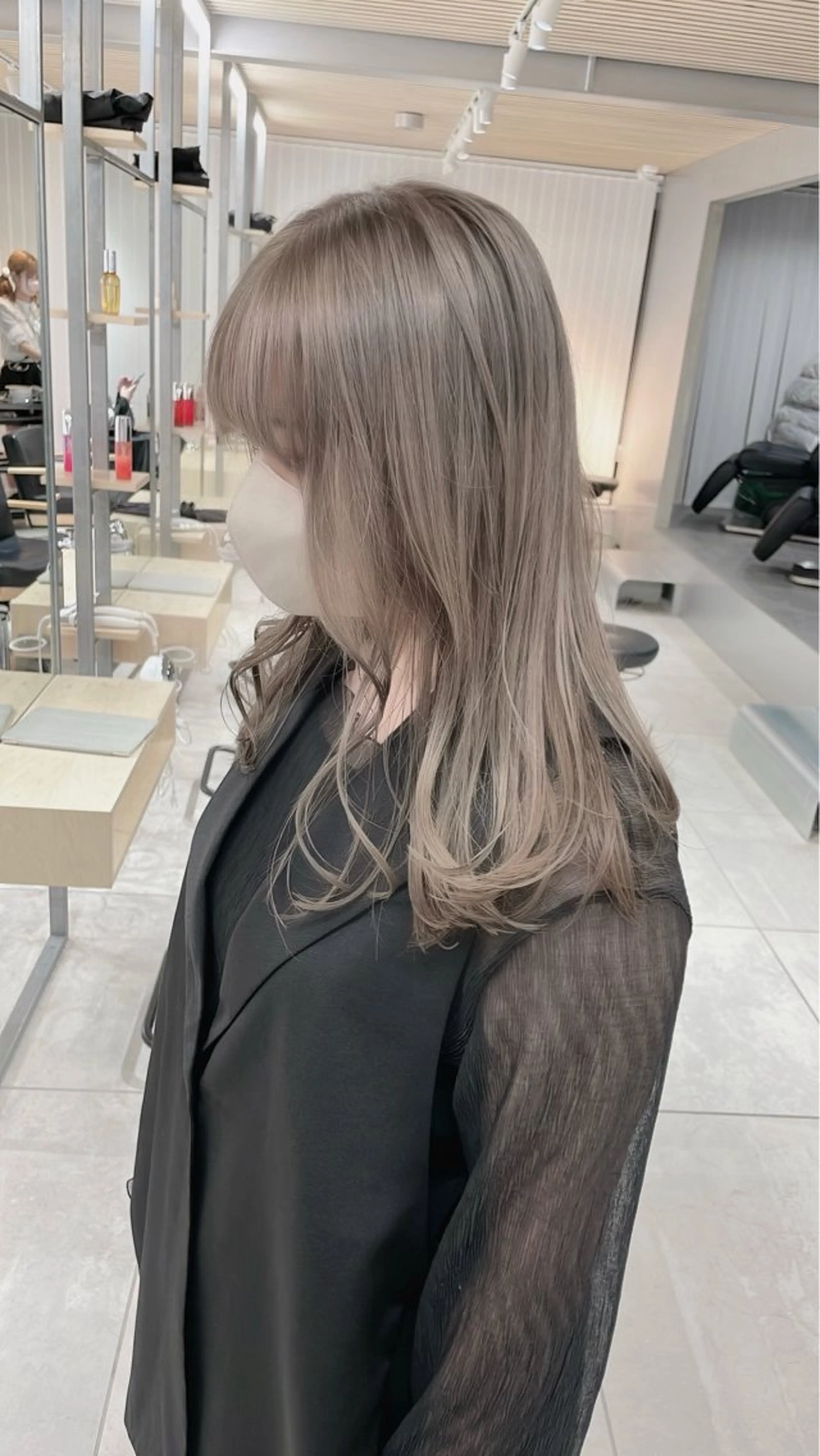 セミロング ヘアカラー トリートメント ヘッドスパ ヘアセット 透明感/グレージュ/ ミルクティー/ユウトのヘアスタイル