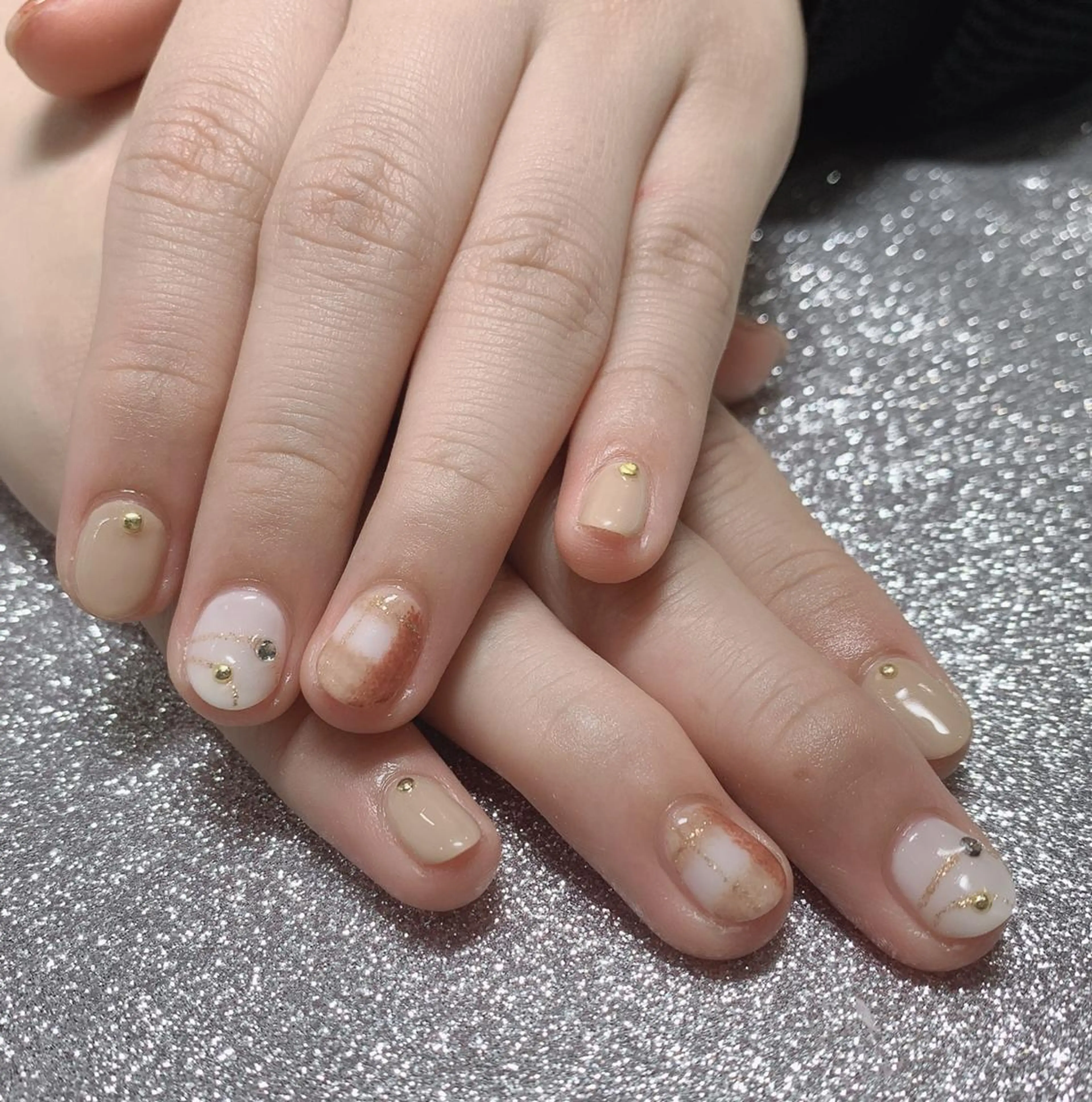 ネイル AB マツエクネイルサロンのネイルデザイン