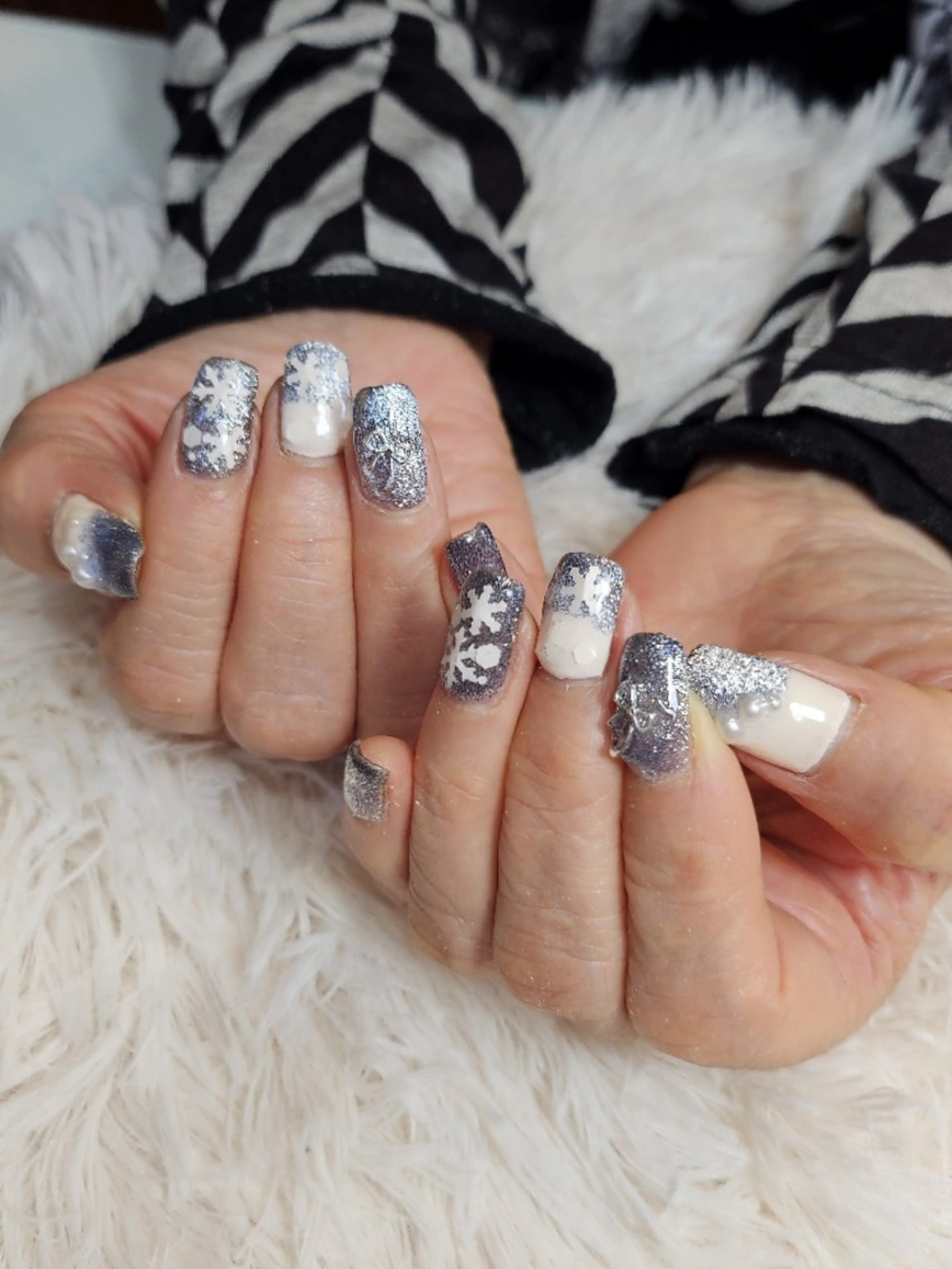 ネイル ハンドネイル plus j yuuのネイルデザイン