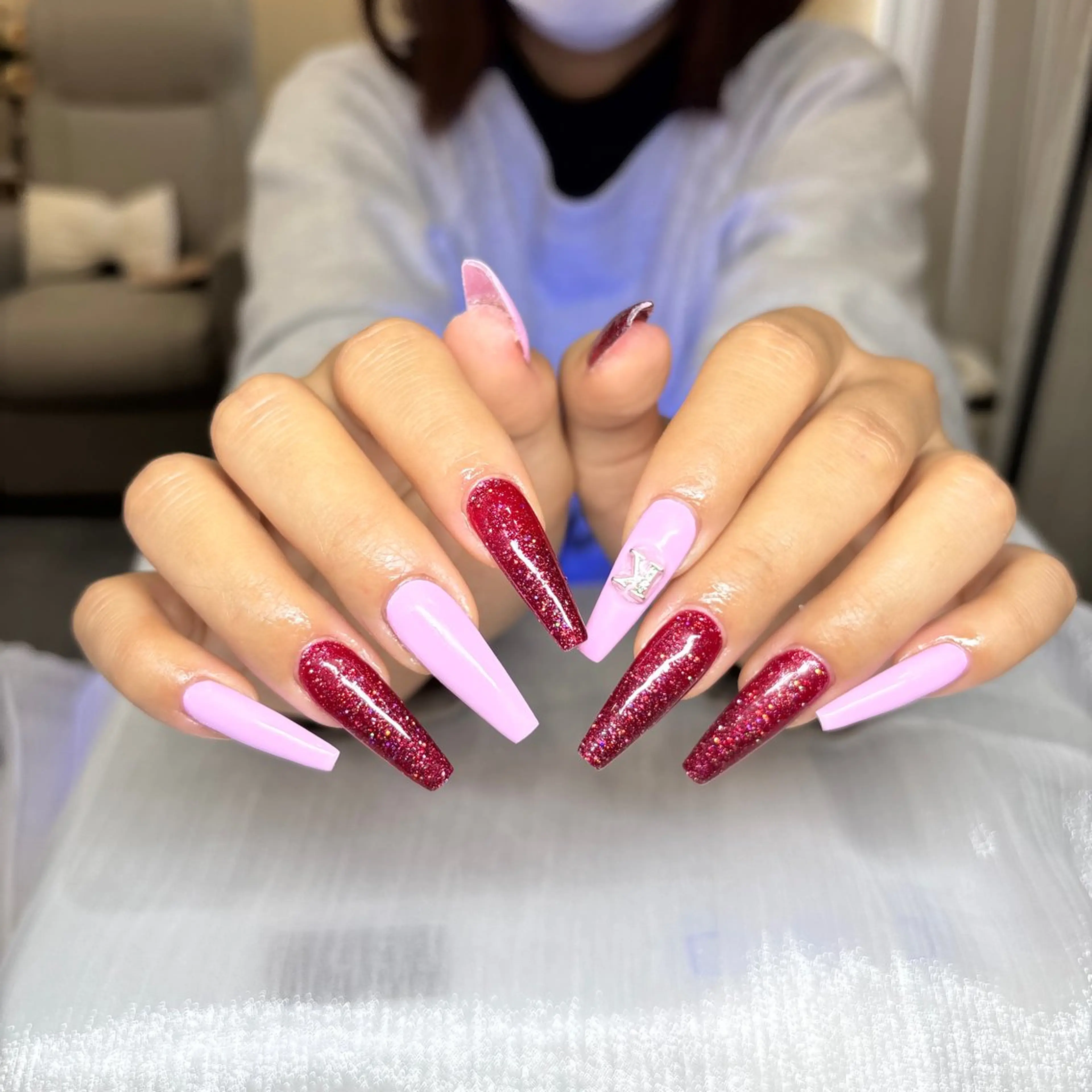 ネイル MQueen ネイルサロンマルのネイルデザイン