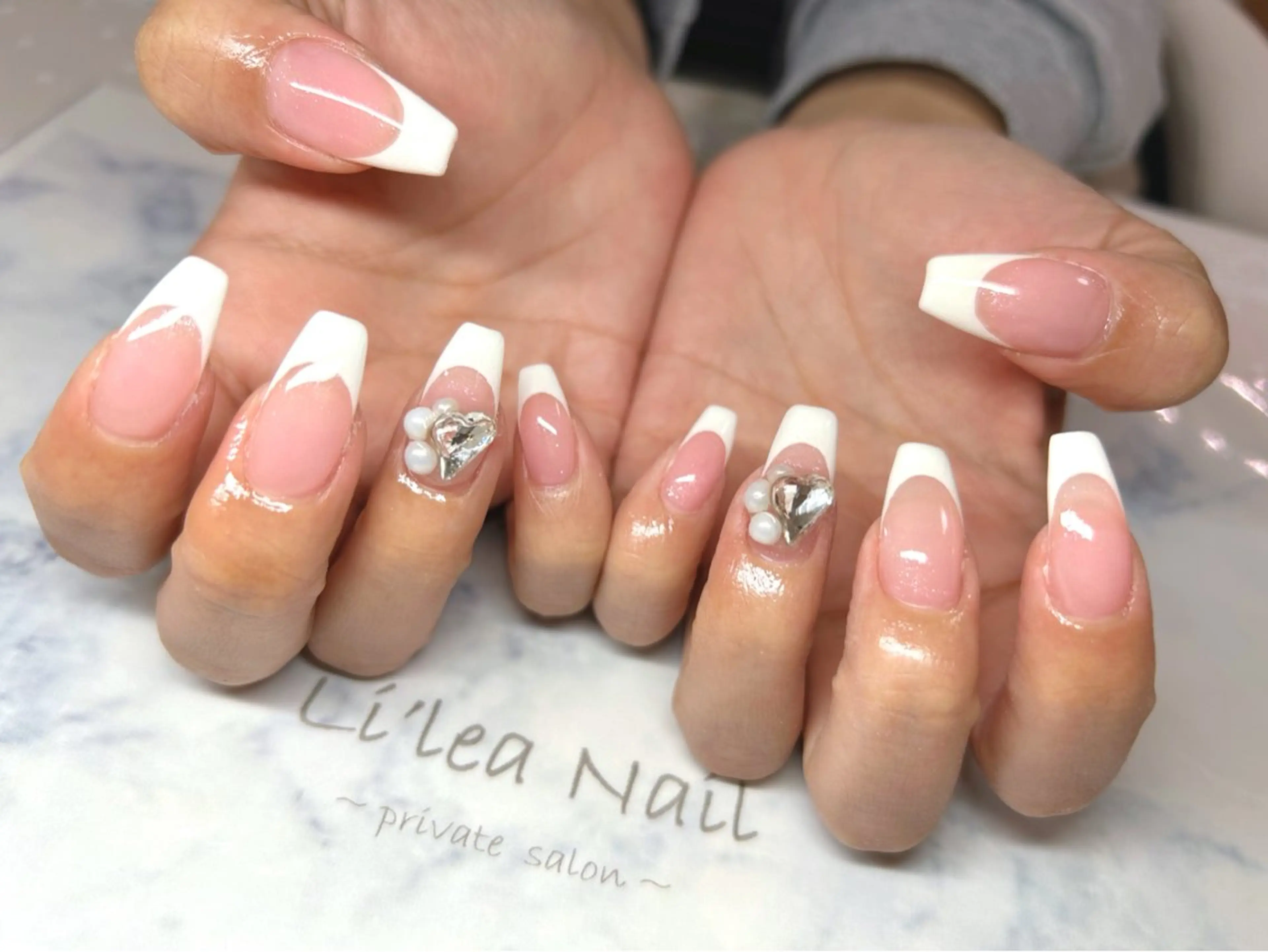 ネイル ハンドネイル Li'leaNail AINAのネイルデザイン