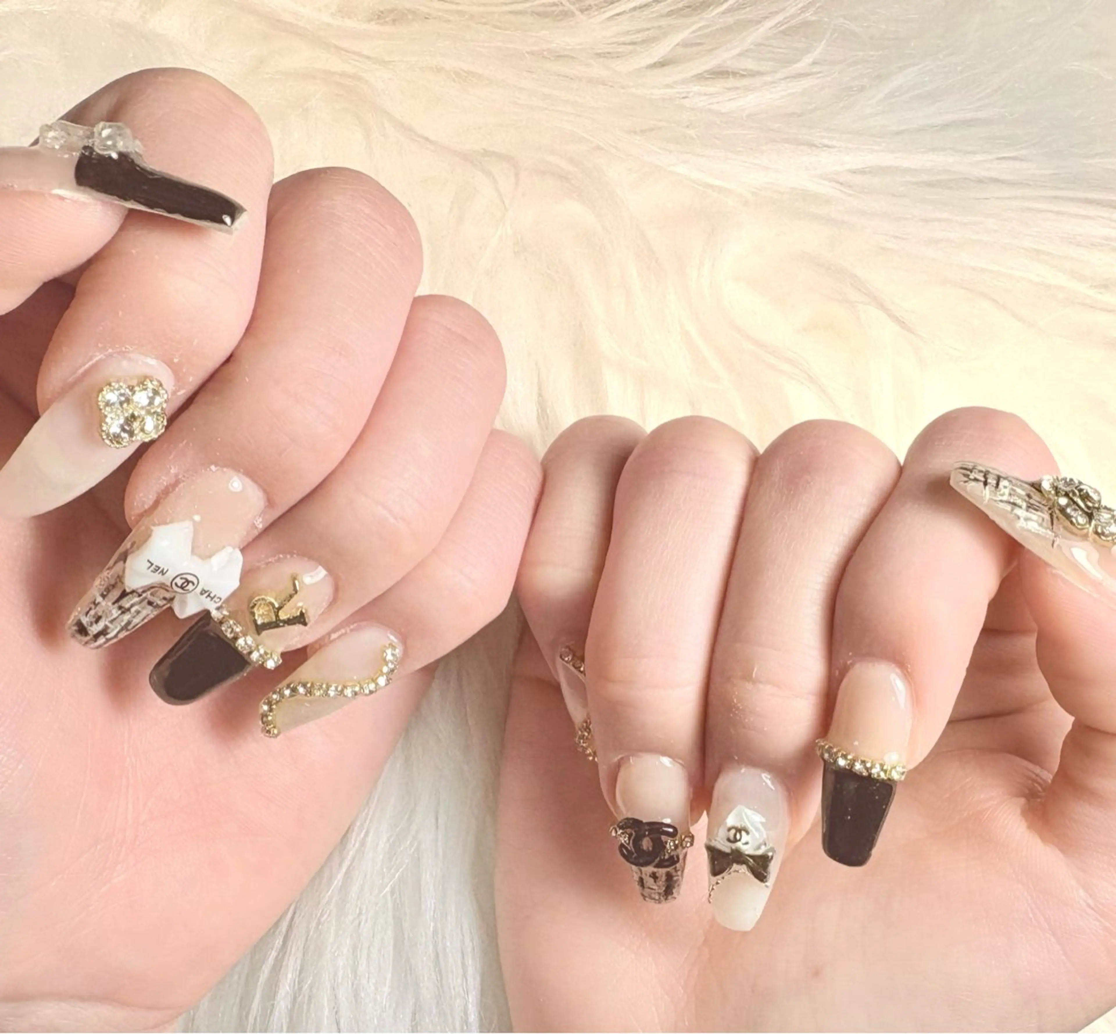 ネイル ハンドネイル 山科駅徒歩3分❣️ 代表　紗恵子のネイルデザイン