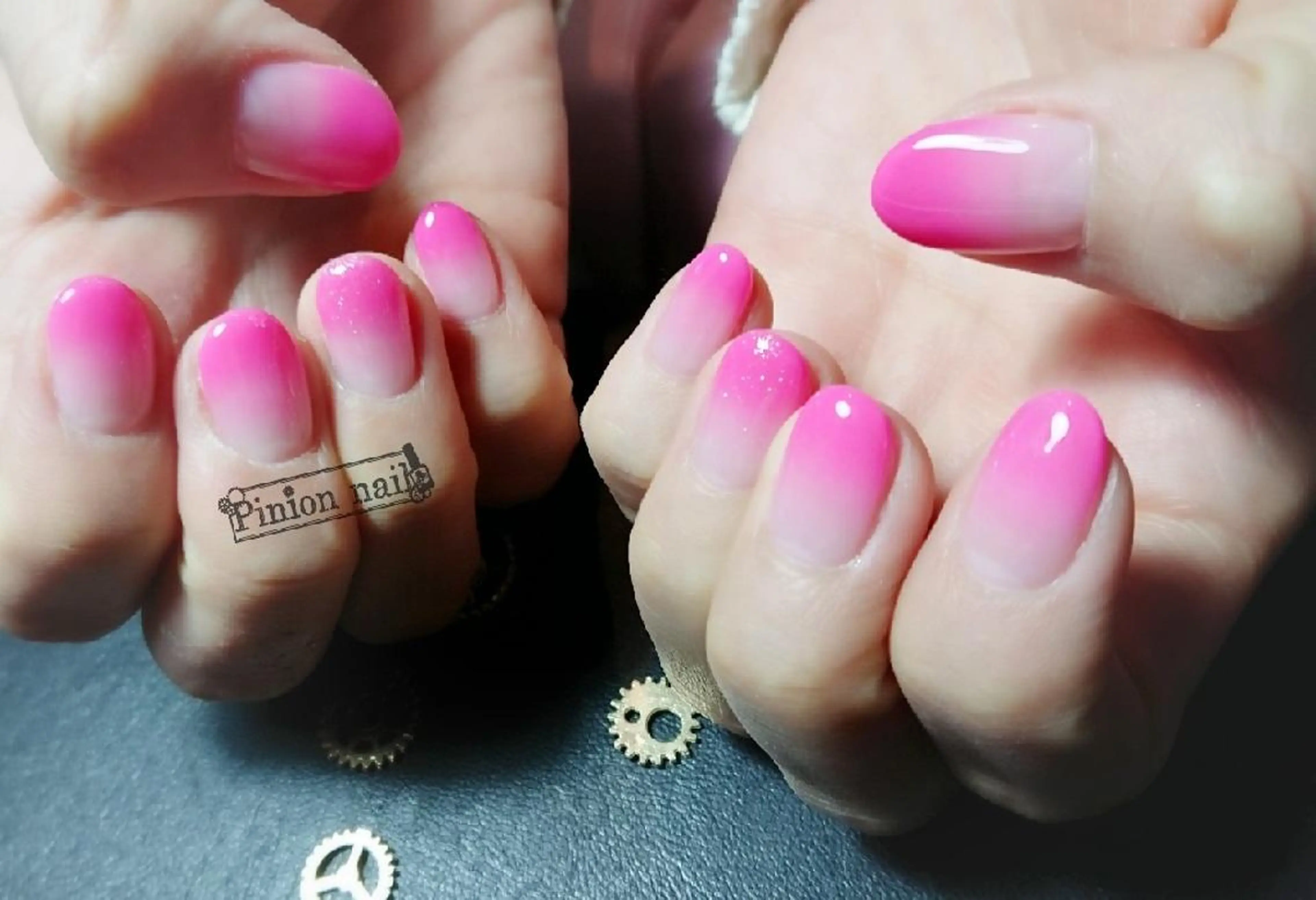 ネイル グラデーション ピンク 【推し活応援サロン】 Mea nuiのネイルデザイン