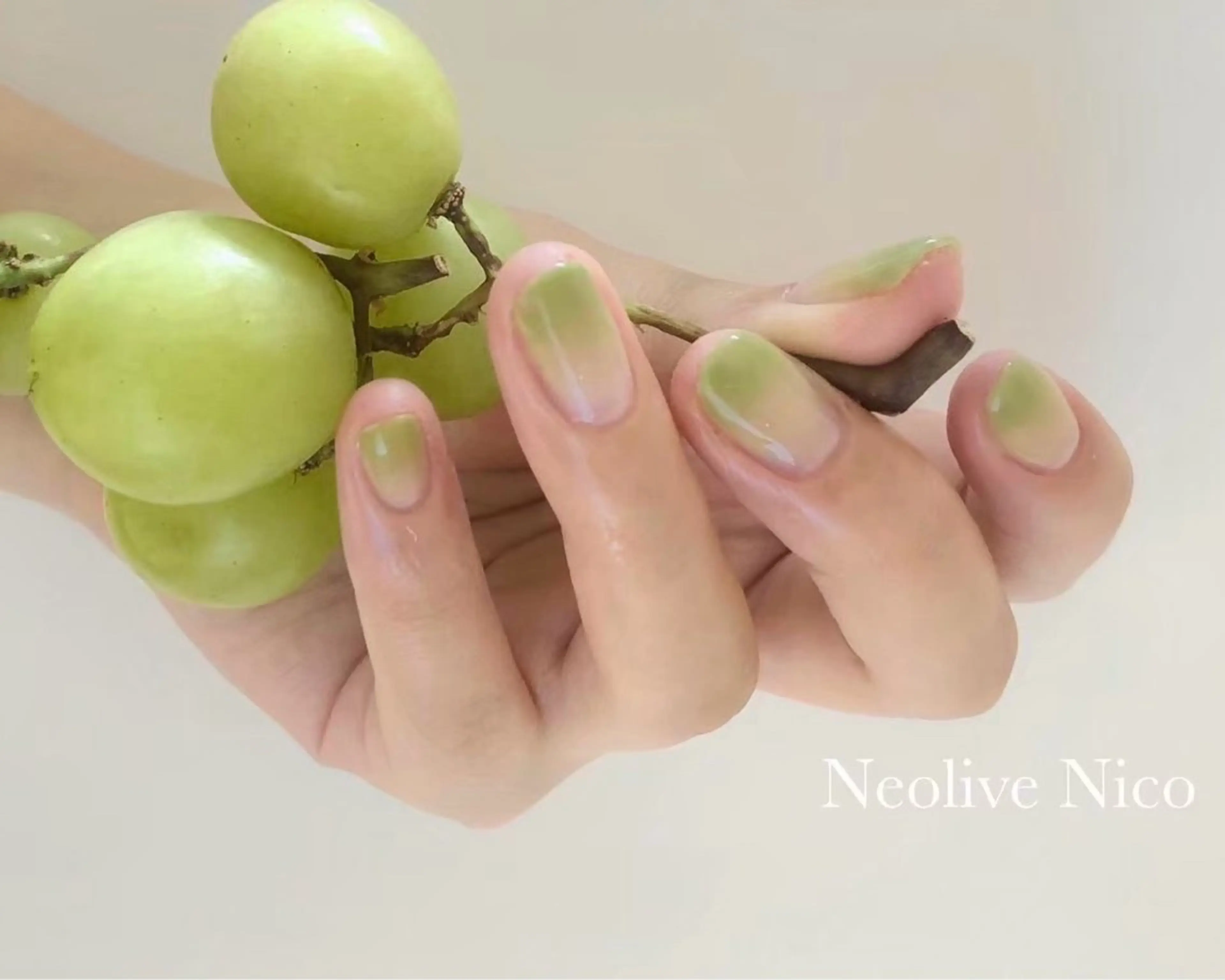 ネイル グラデーション 西田 花音のネイルデザイン