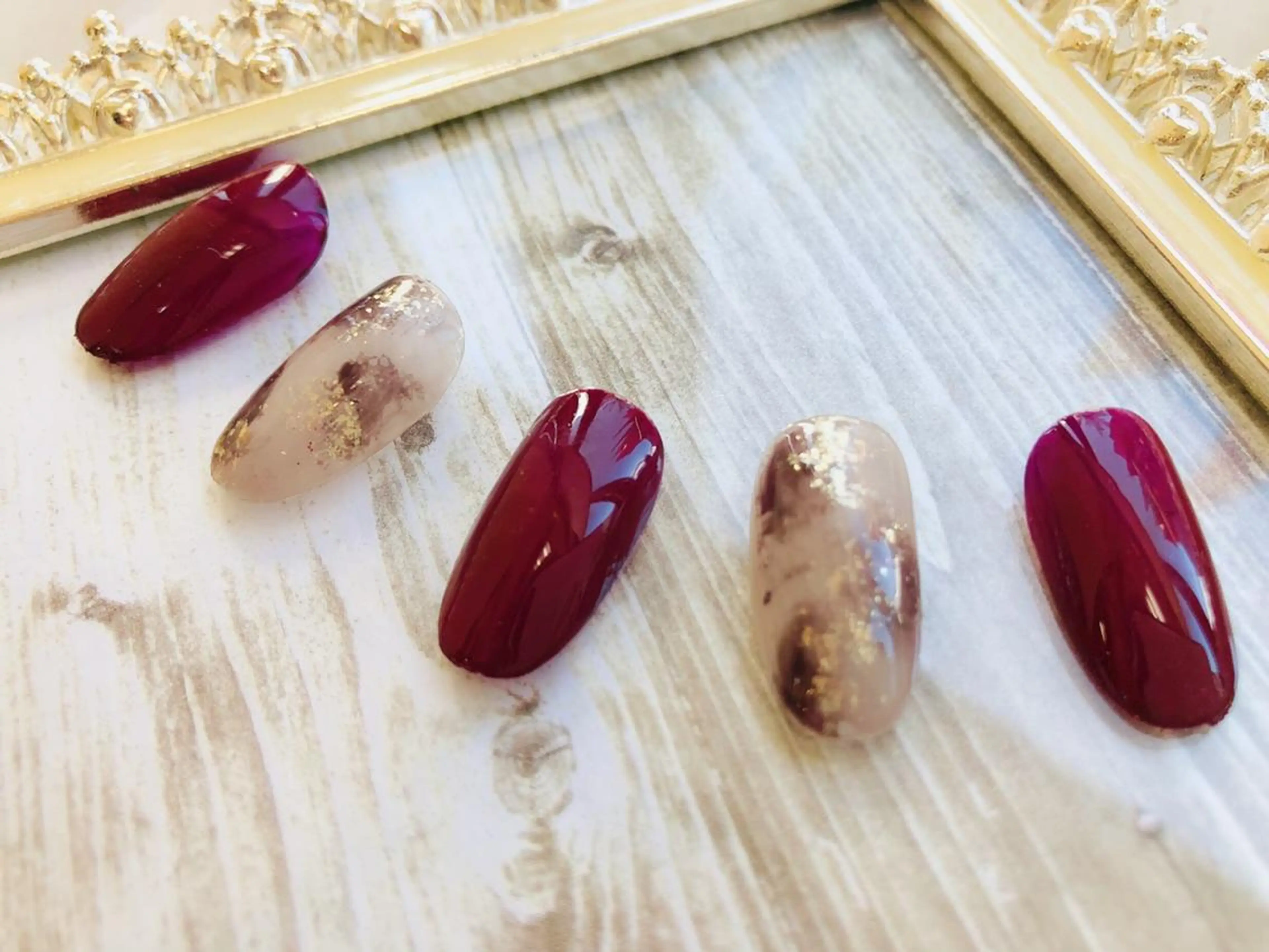 ネイル 【尾下】 ロイヤル•セラピストのネイルデザイン