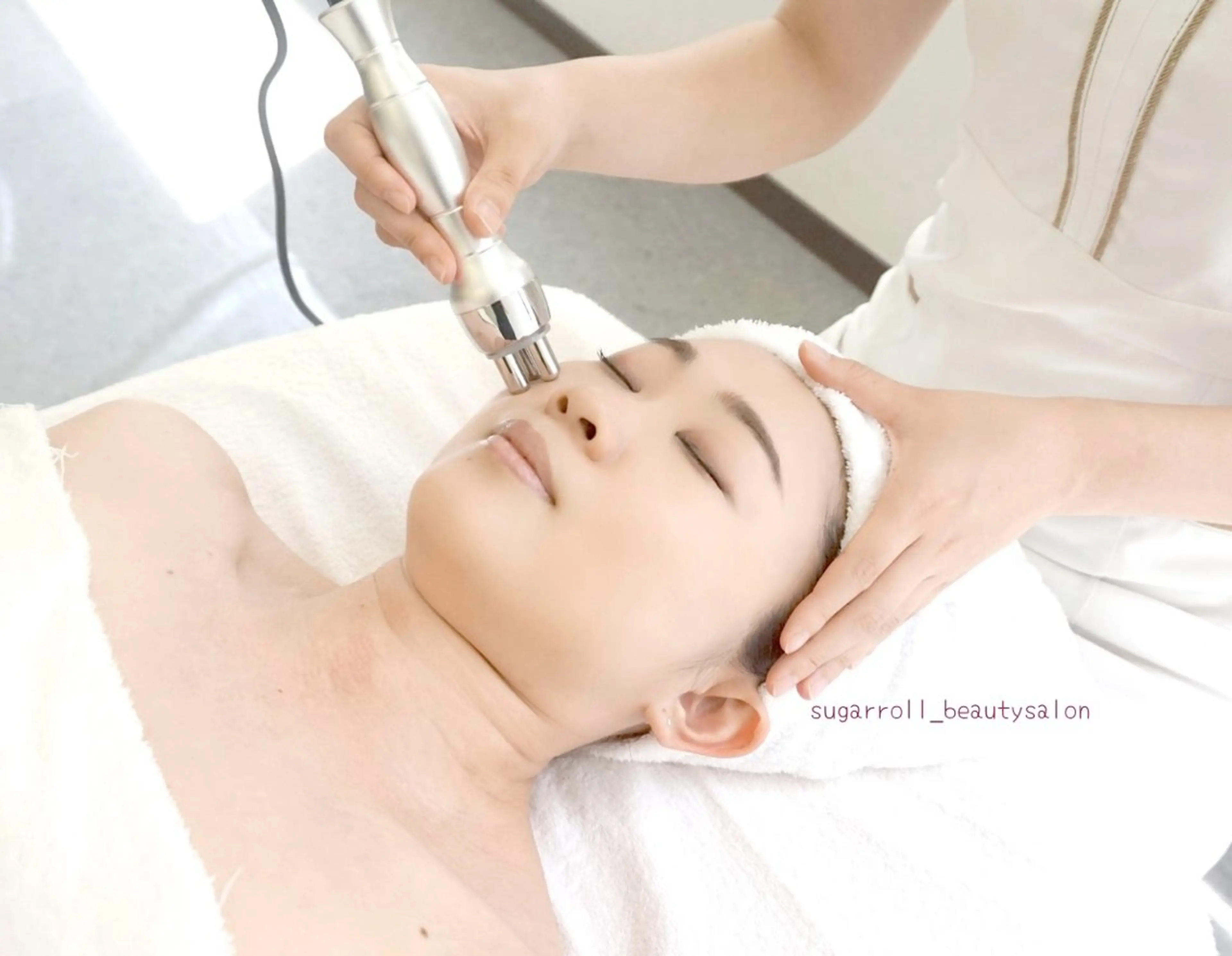 【美肌/むくみ/ハリ】潤いスキンケアコース+ラジオ波65分の写真