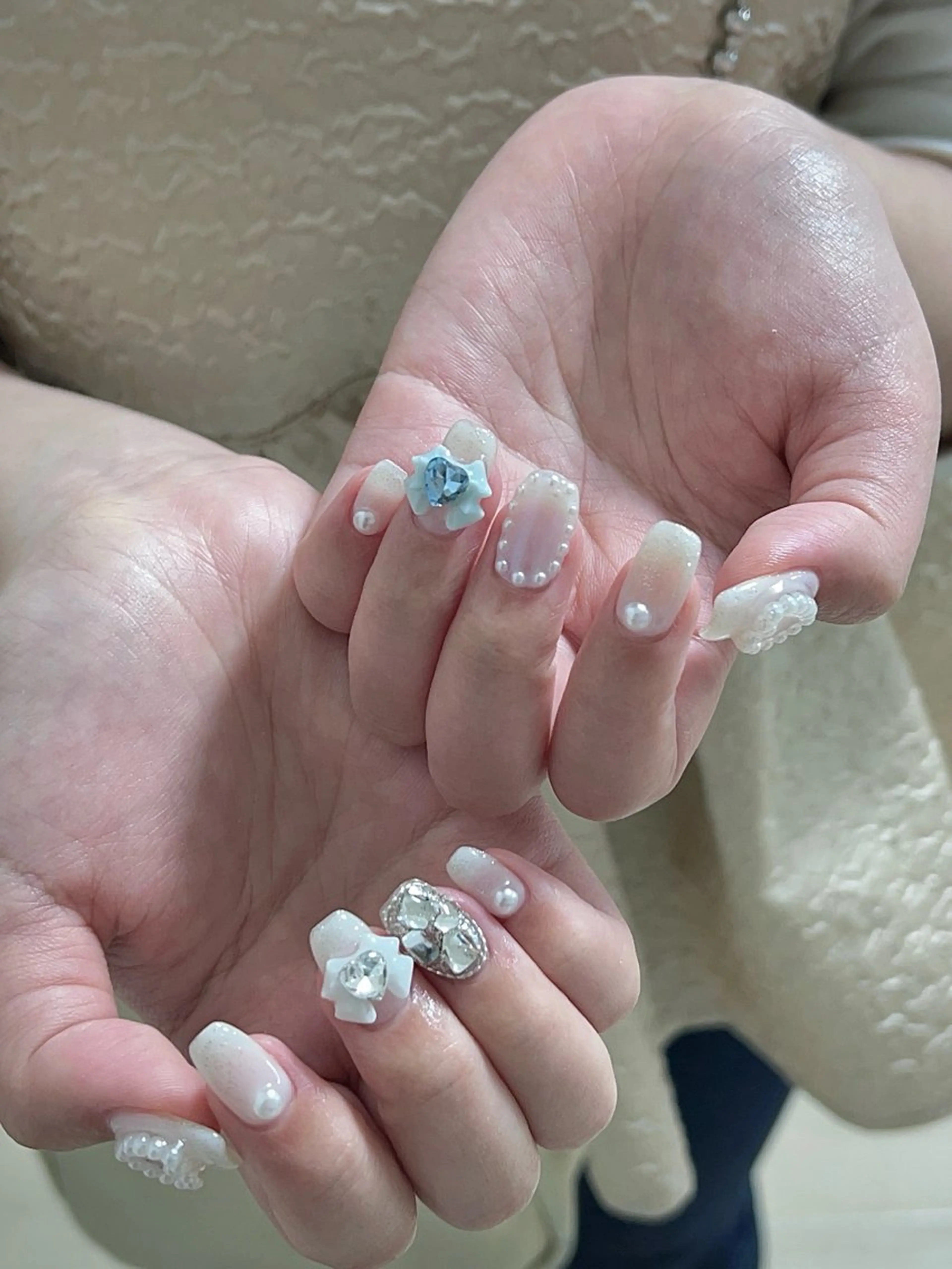 ネイル ハンドネイル ハンドケア Rarity ネイルサロン所属・Rarity ネイルサロンのネイルデザイン