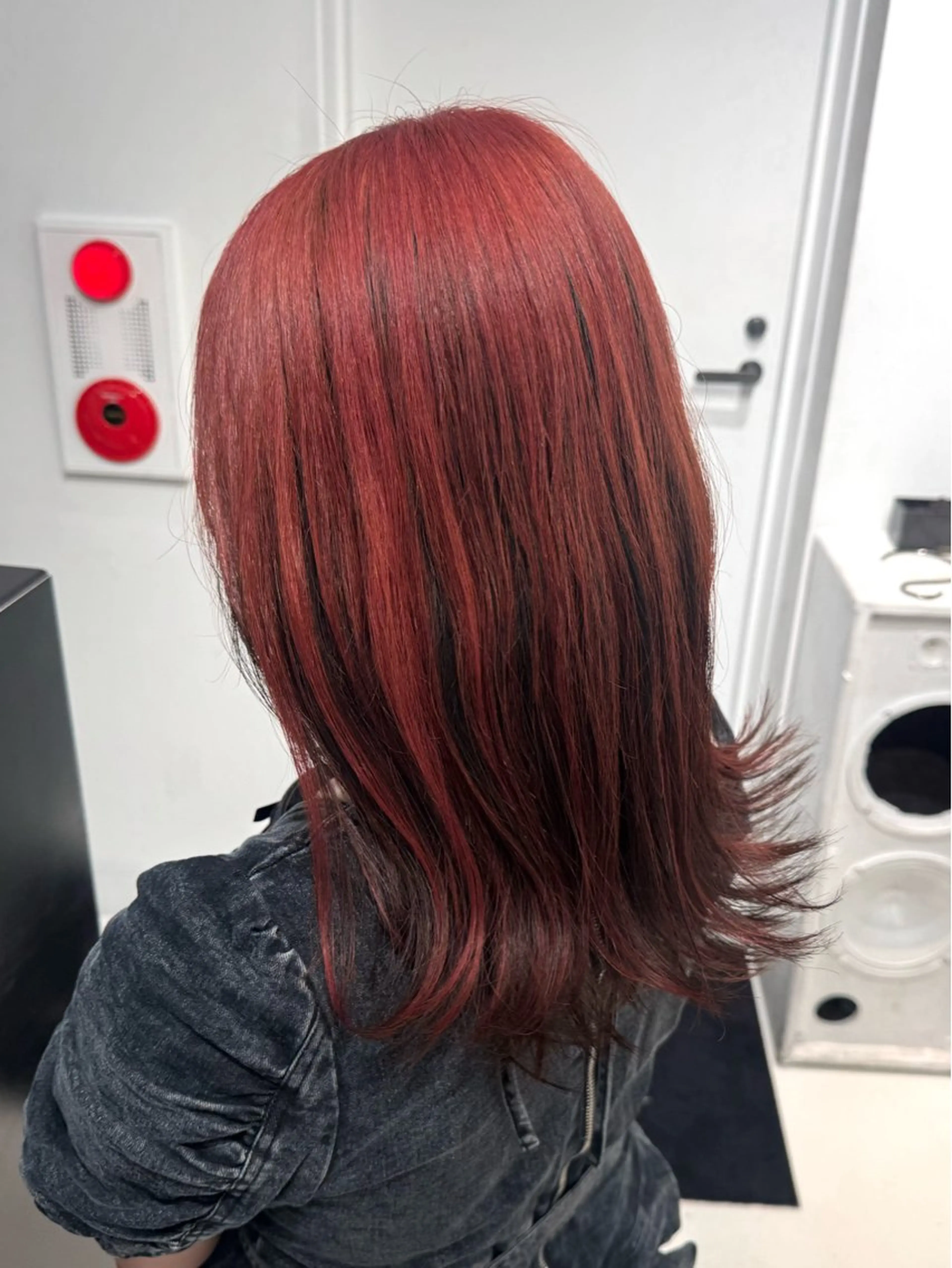 セミロング カラー ヘアカラー 原宿 艶カラー🫧 ちり🍎のヘアスタイル