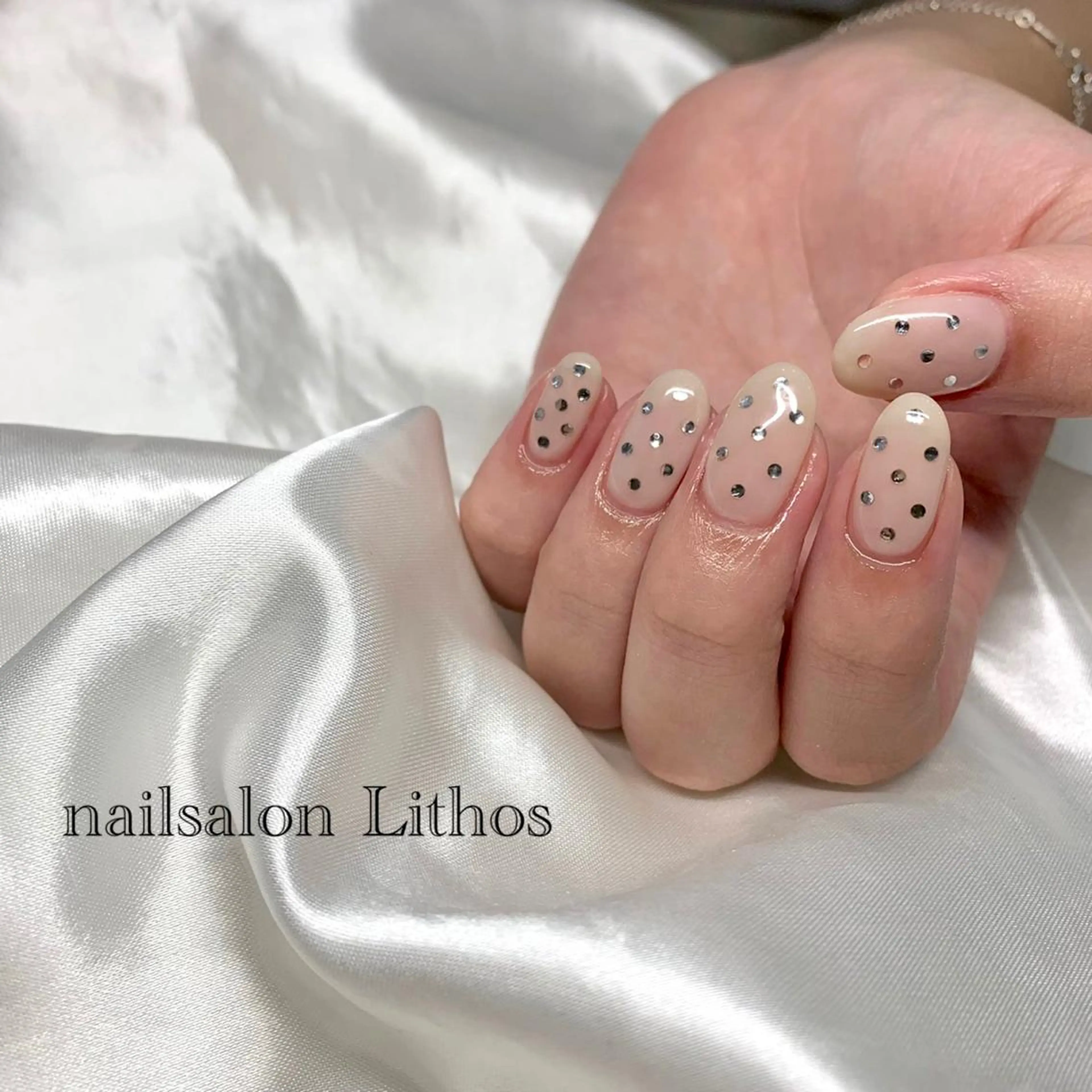 ネイル アートネイル ストーンネイル ハンドネイル nailsalon Lithos所属・nailsalon Recontreのネイルデザイン