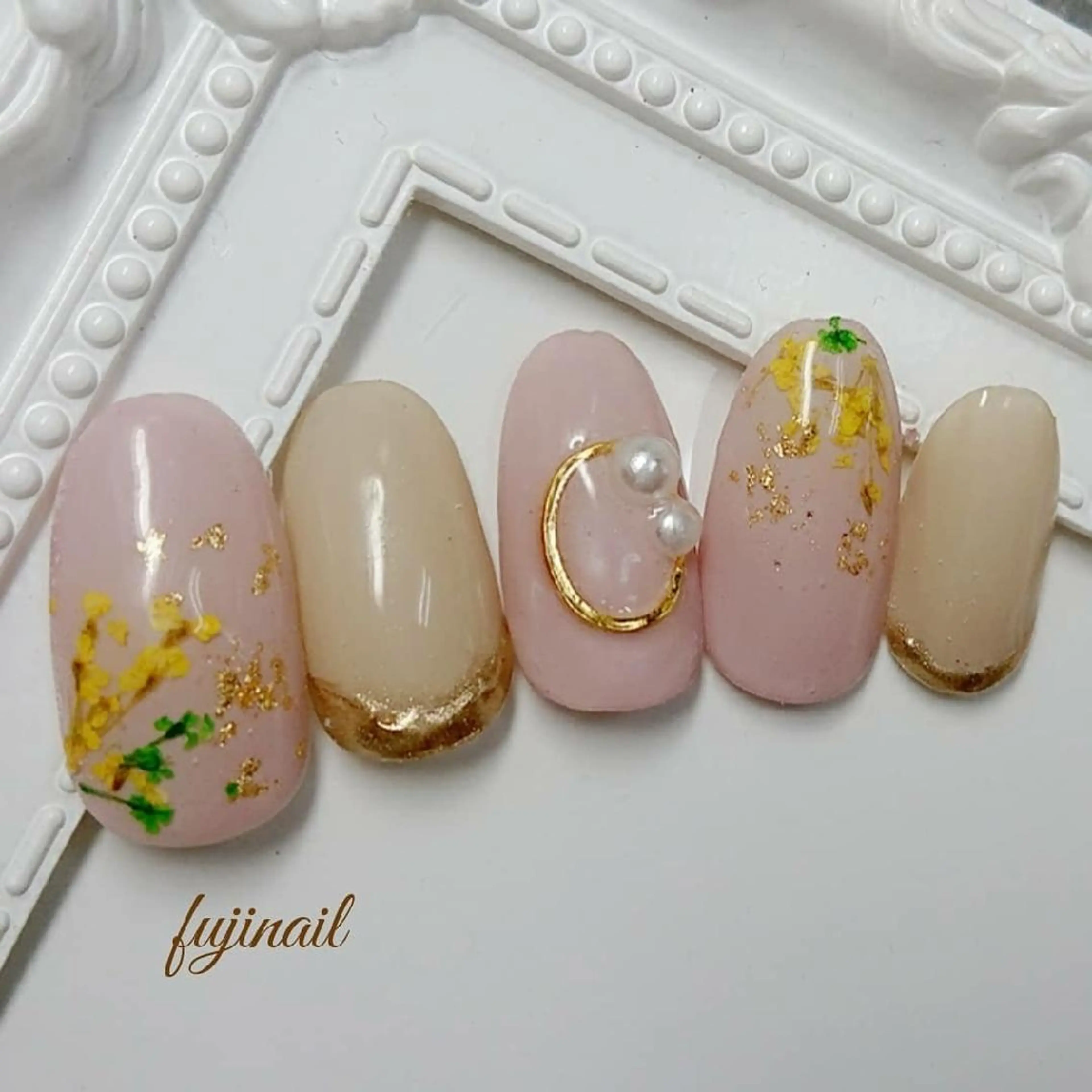 ネイル フラワーネイル 春ネイル fujinail(バーバーフジノ)所属・藤野 智美のネイルデザイン