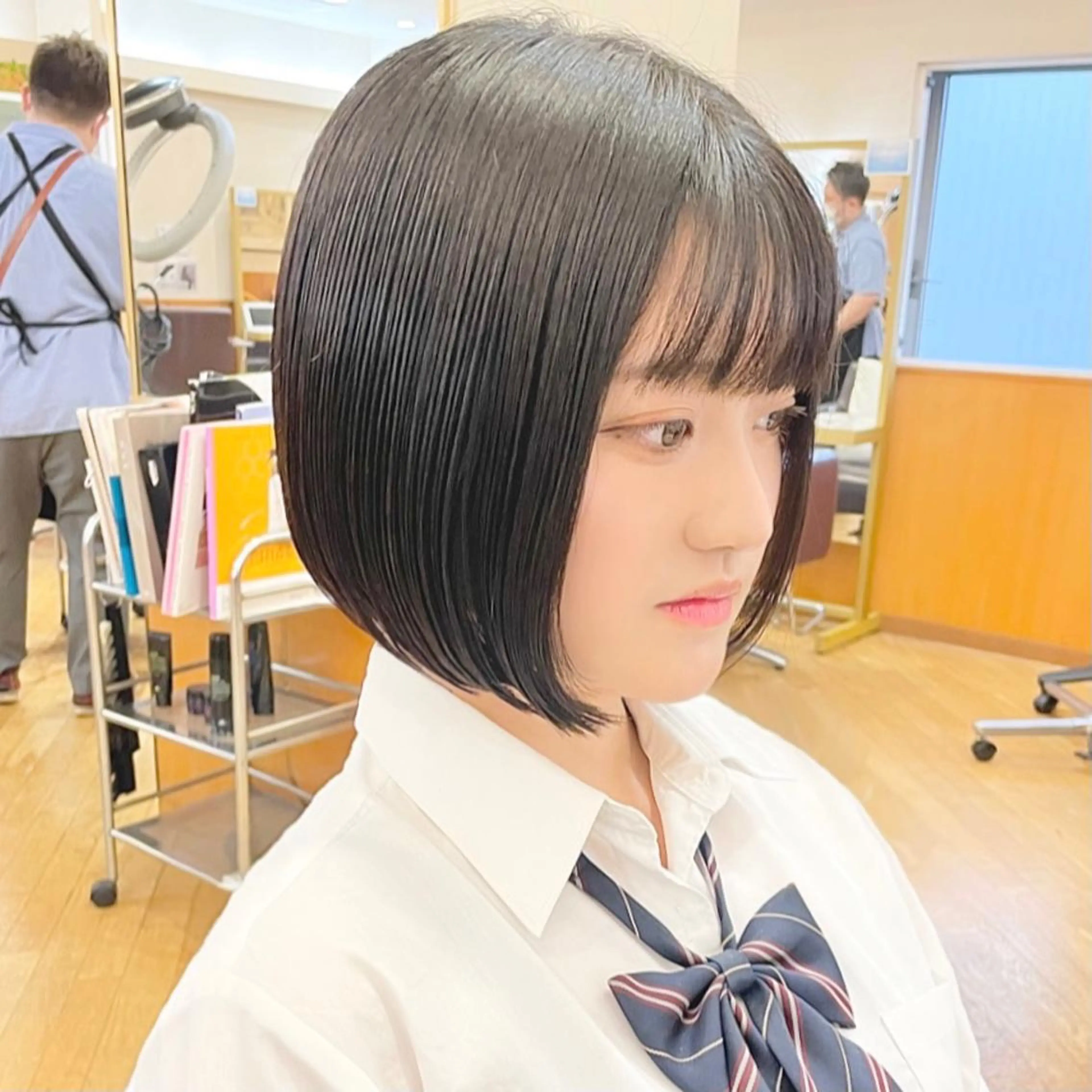 ミディアム カラー ヘアアレンジ キッズ 黒髪 ブリーチ ブルーカラー ブルーブラック ボブ カット トリートメント さわ きょうすけ/ ボブ髪質改善ショートのヘアスタイル