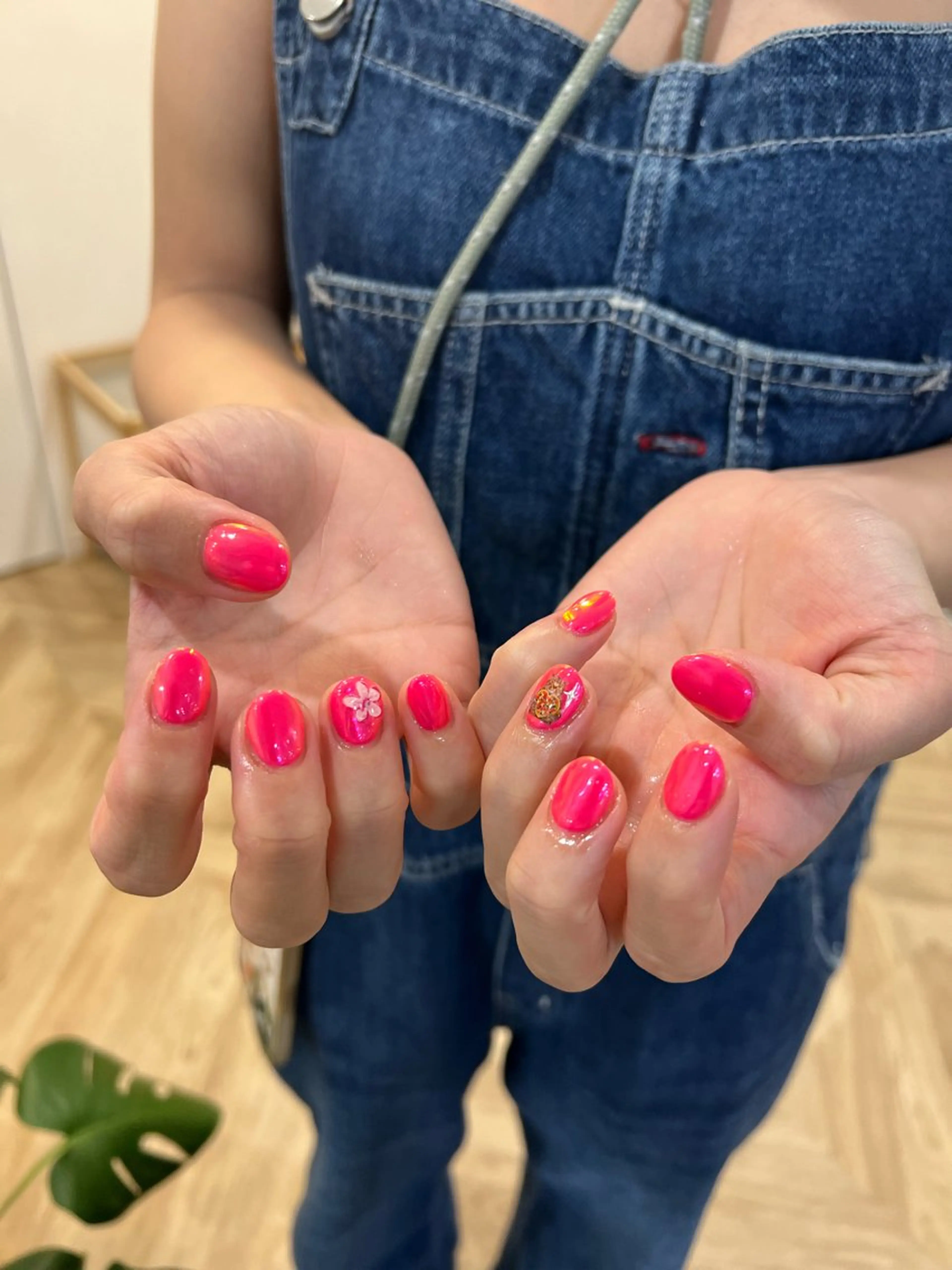 ネイル Nes.Nail所属・Miyagi Asamiのネイルデザイン